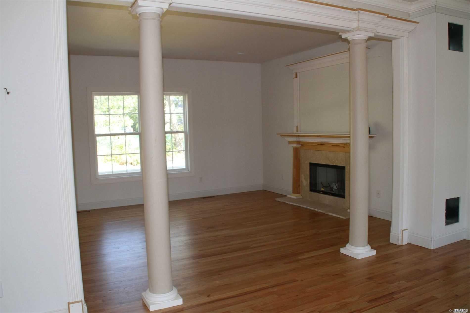 Single Family Blue Point  Suffolk County, NY 11738, MLS-L3191579-9