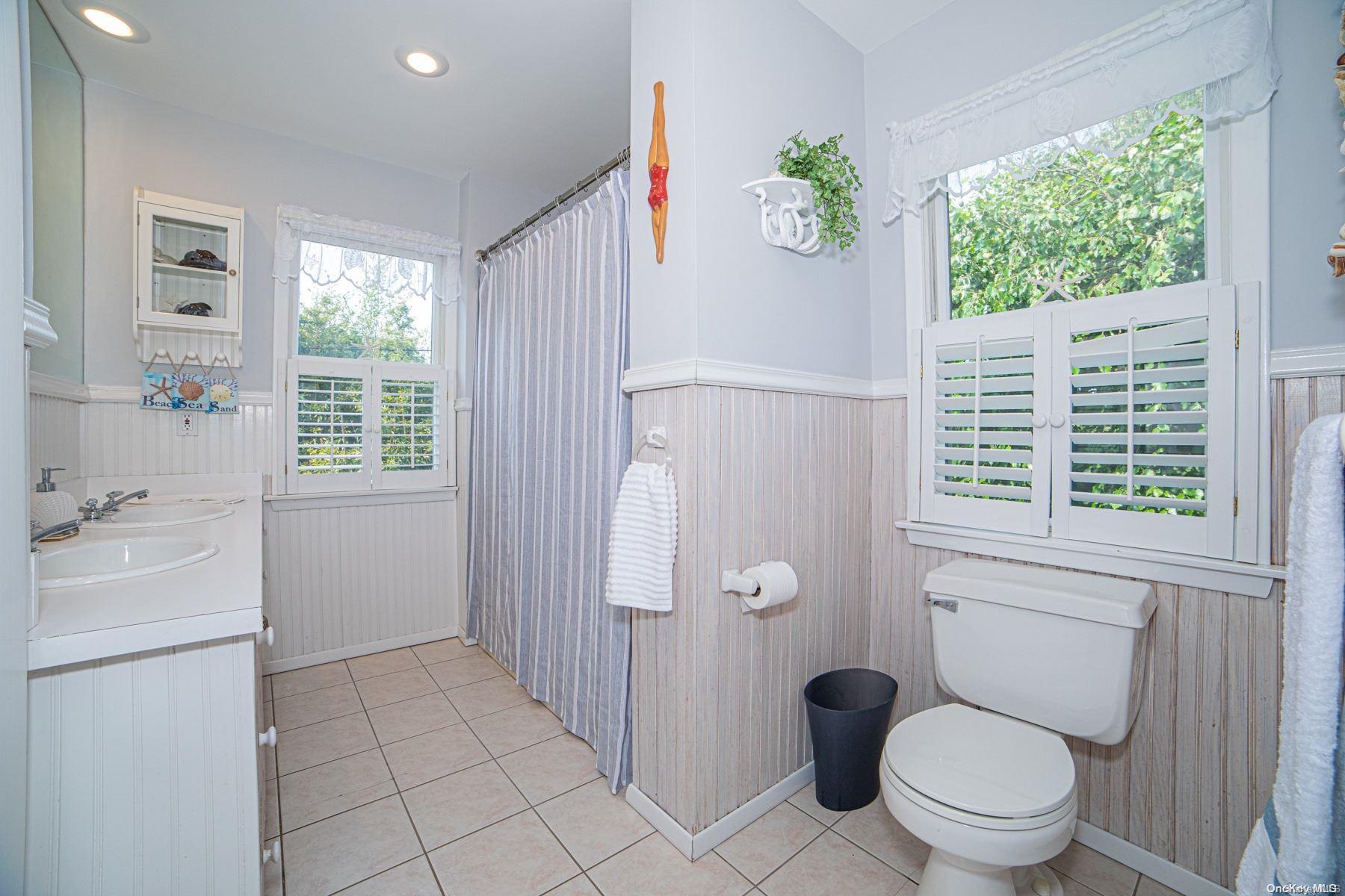 Single Family End  Suffolk County, NY 11706, MLS-L3346223-21