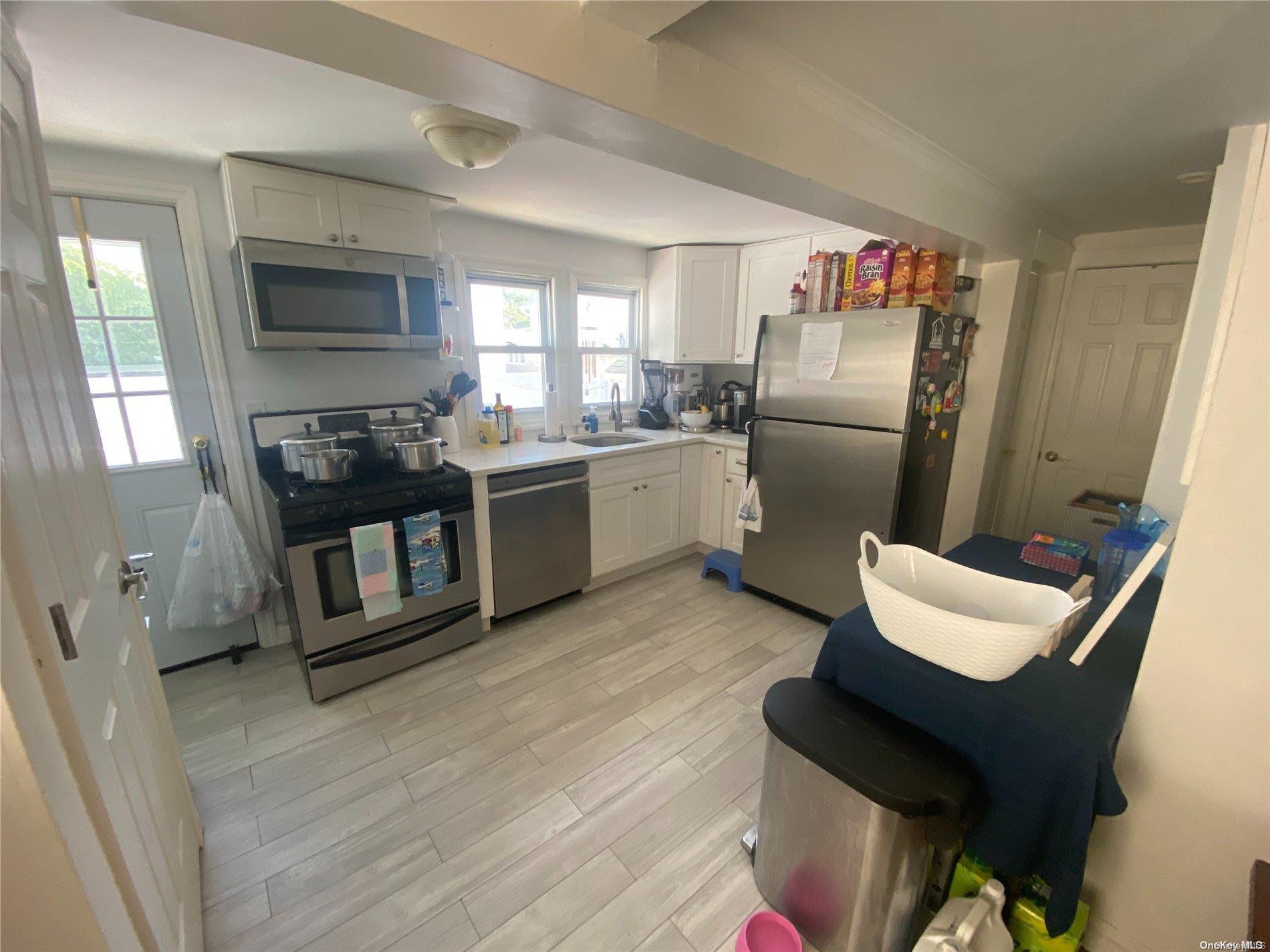 Single Family Parkside  Nassau County, NY 11569, MLS-L3350357-4