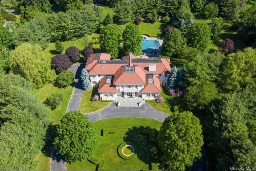 Single Family Old Westbury  Nassau County, NY 11568, MLS-L3432703-19
