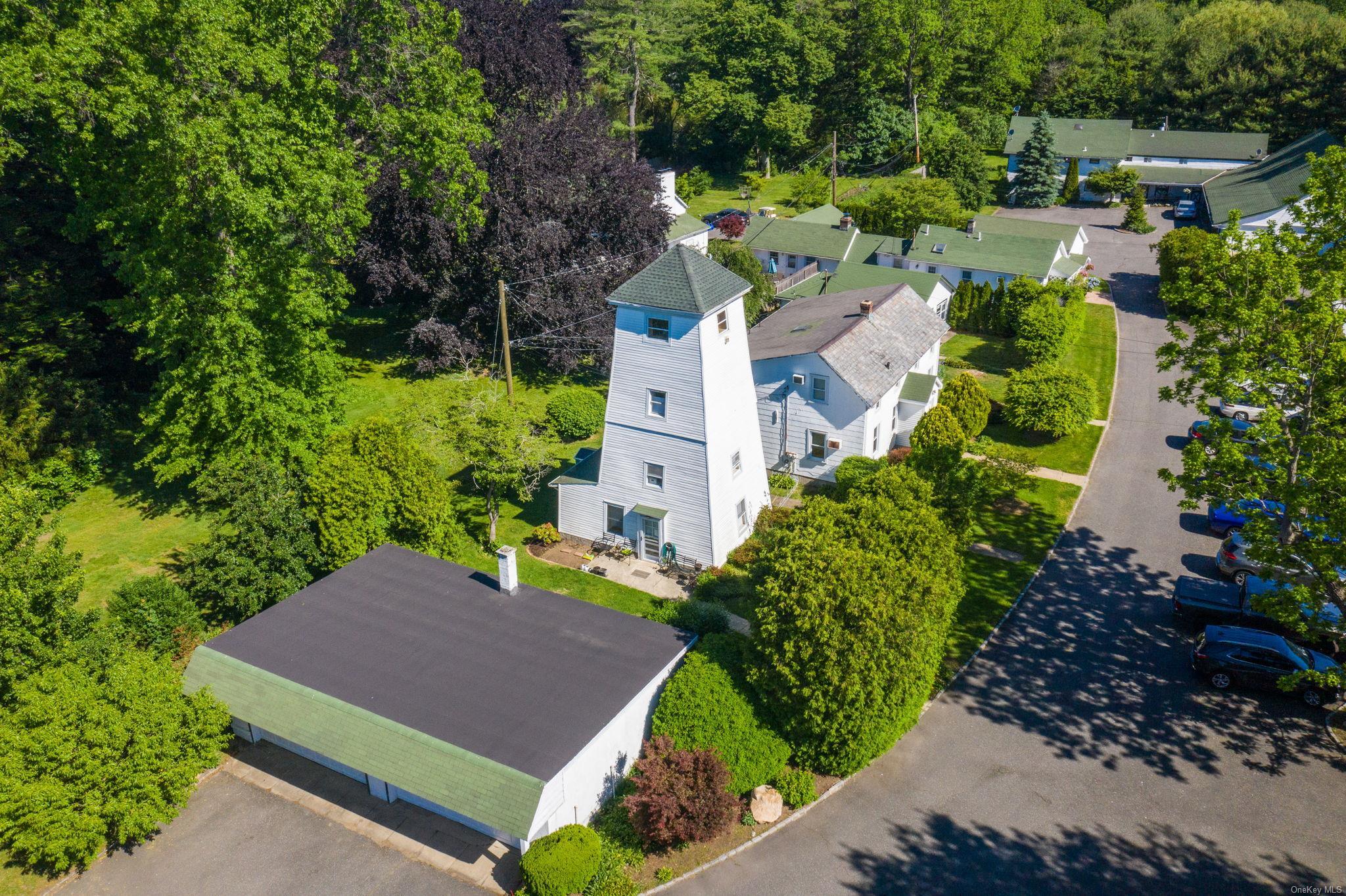 Single Family Old Westbury  Nassau County, NY 11568, MLS-L3432703-21