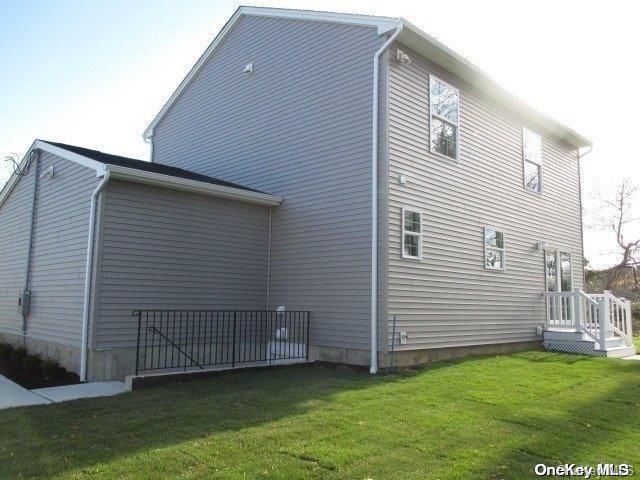 Single Family Bayview  Suffolk County, NY 11713, MLS-L3436386-4