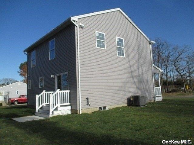 Single Family Bayview  Suffolk County, NY 11713, MLS-L3436386-5
