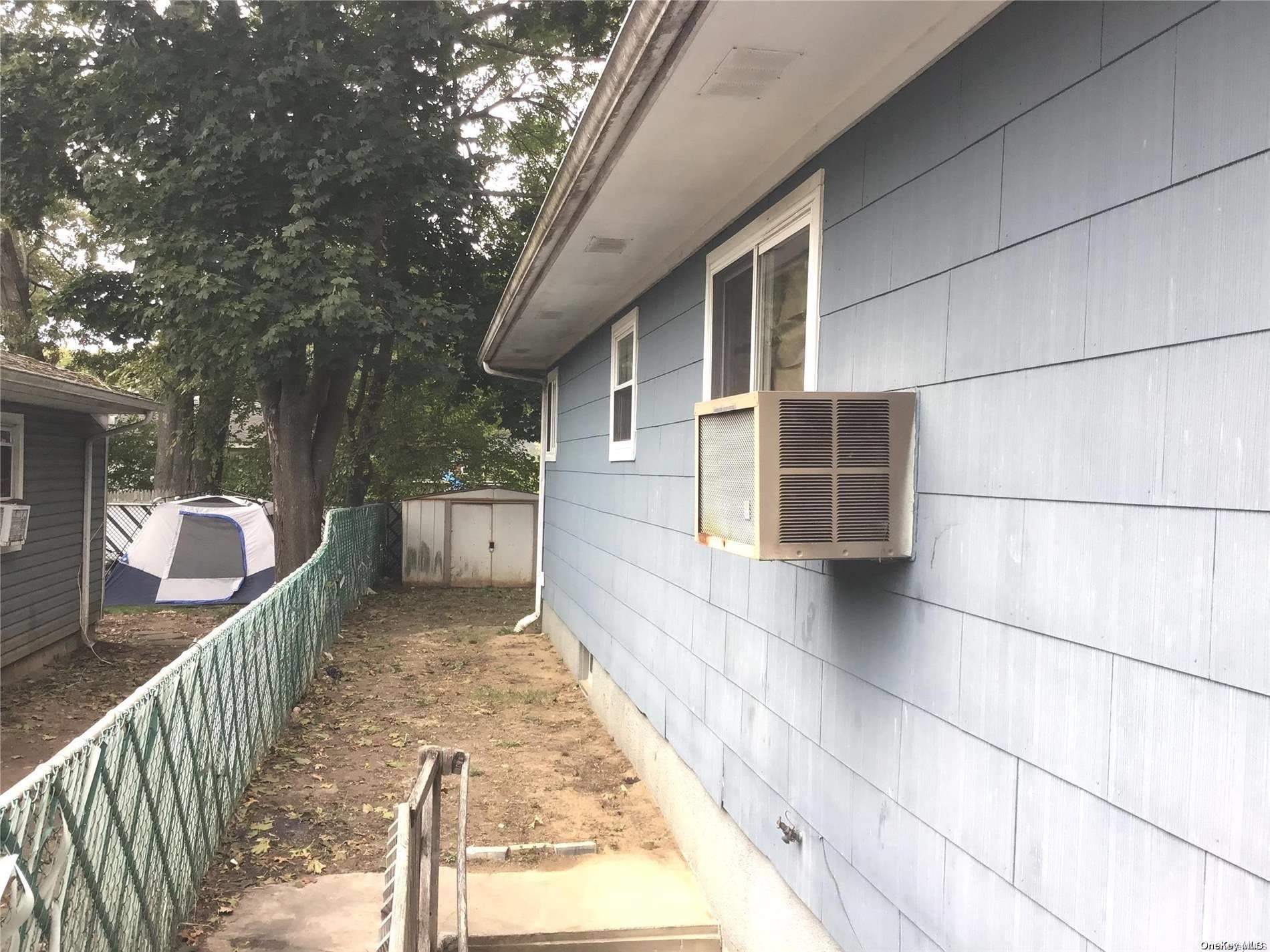 Single Family Broadway  Suffolk County, NY 11950, MLS-L3437528-3