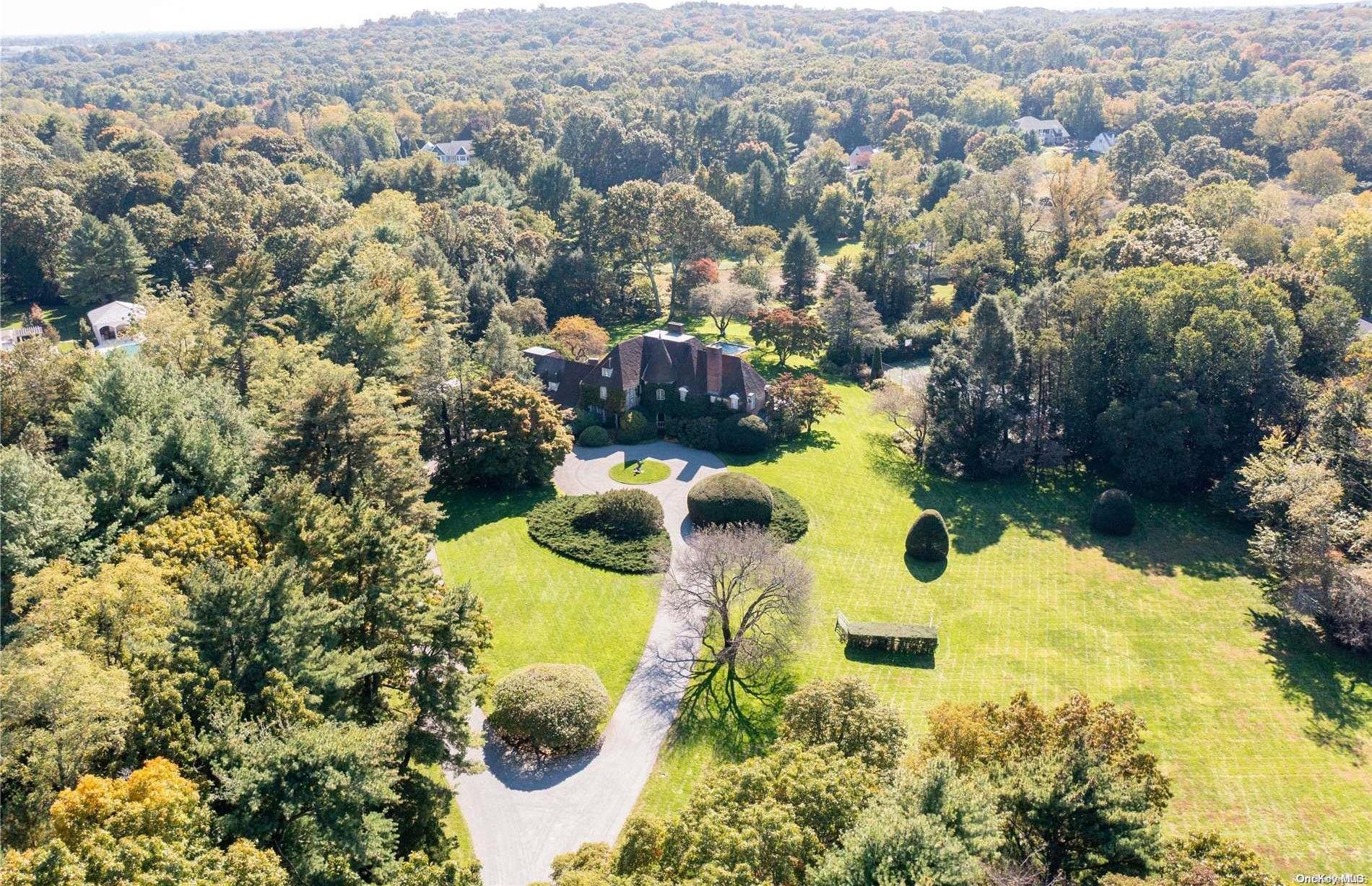 Single Family Muttontown  Nassau County, NY 11791, MLS-L3437884-2