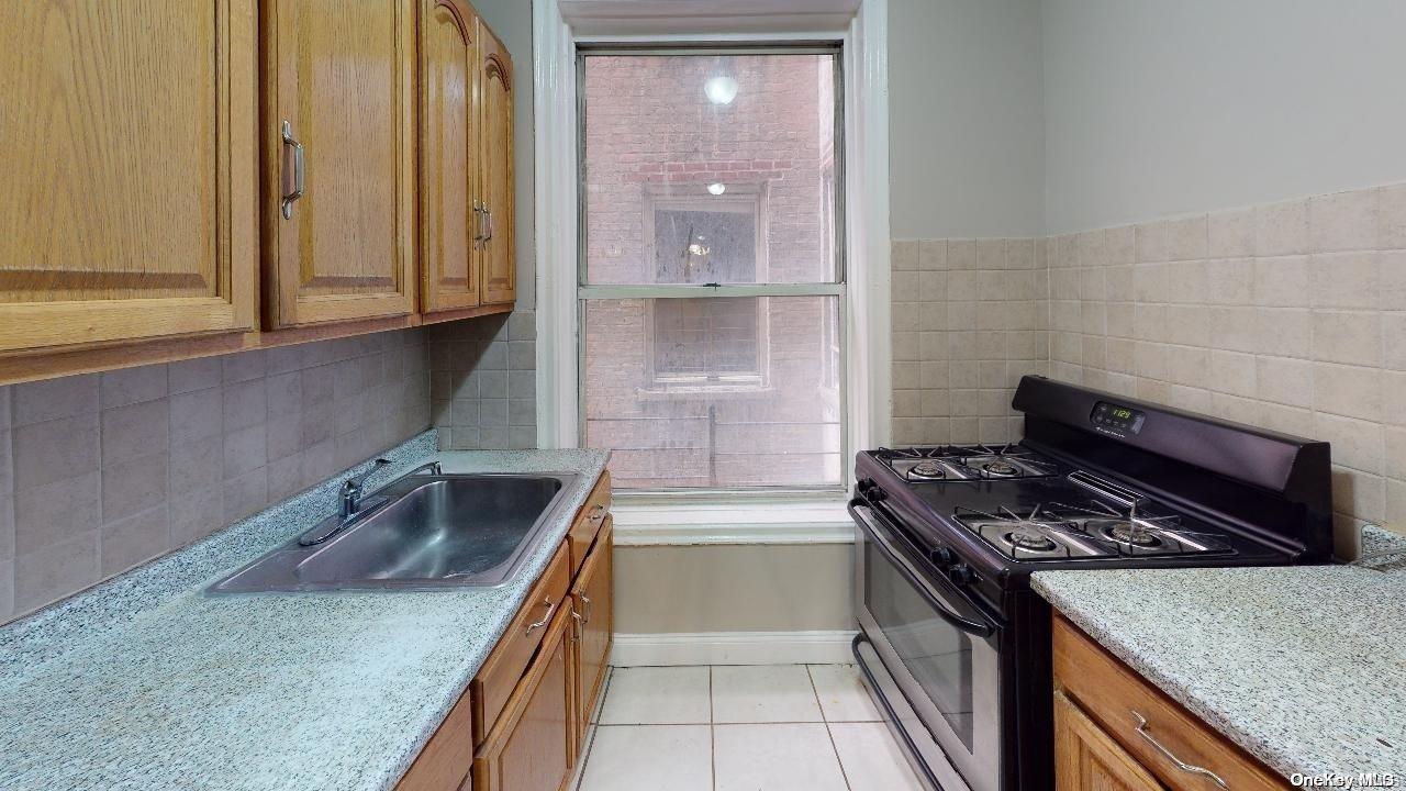 Coop Grand Concourse  Bronx, NY 10452, MLS-L3441530-4