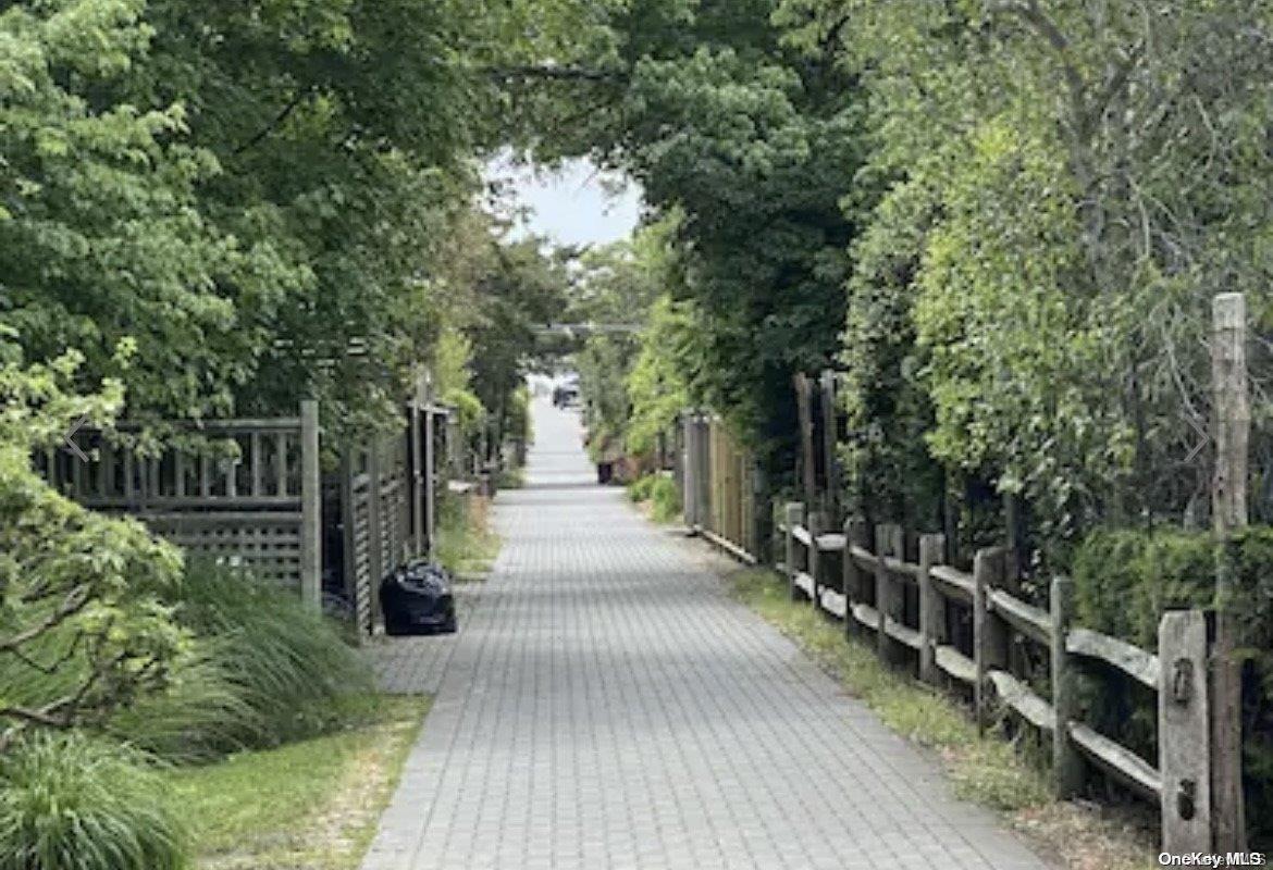 Apartment Crescent  Suffolk County, NY 11770, MLS-L3447911-17