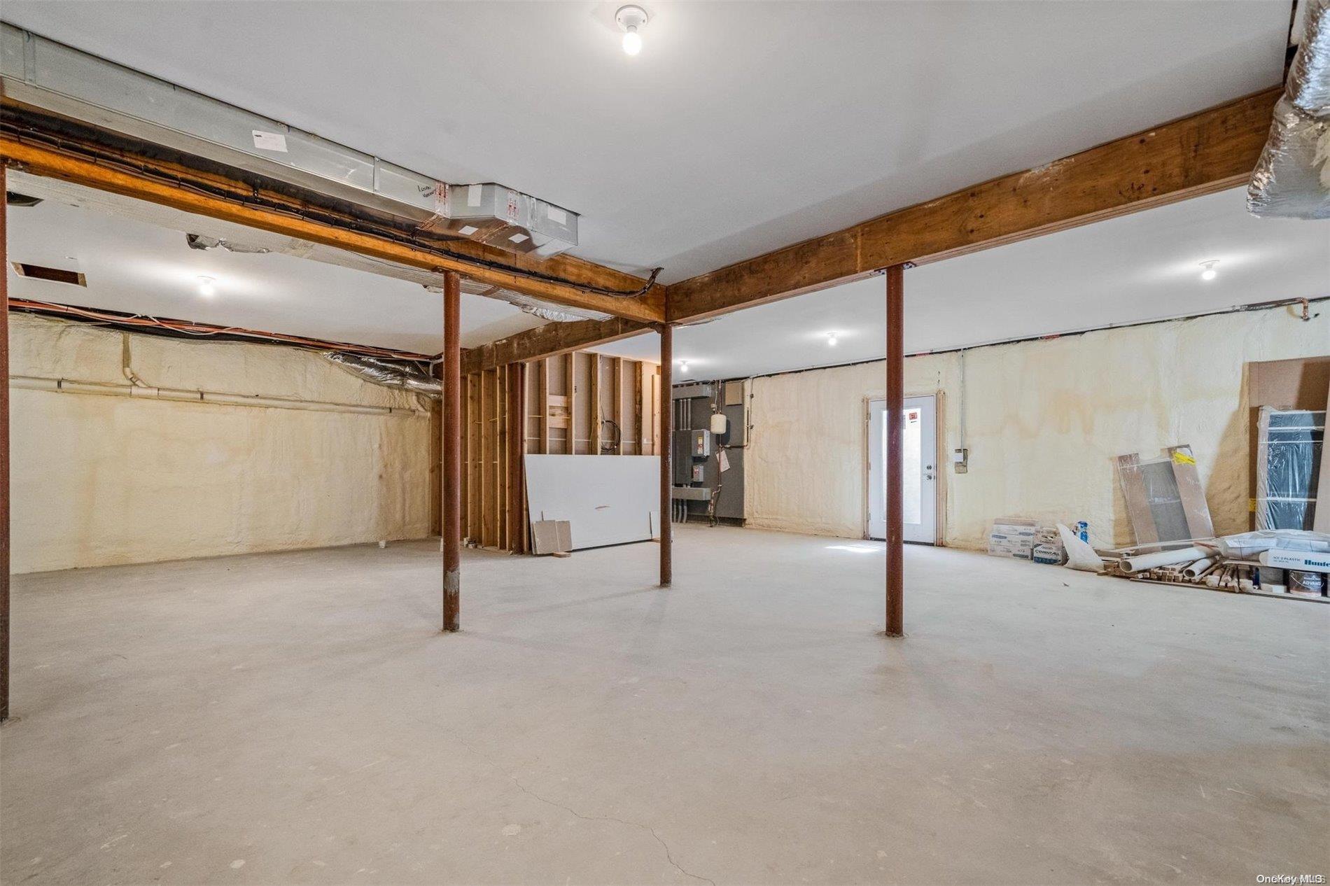 Single Family Beaver Dam  Suffolk County, NY 11719, MLS-L3460010-22