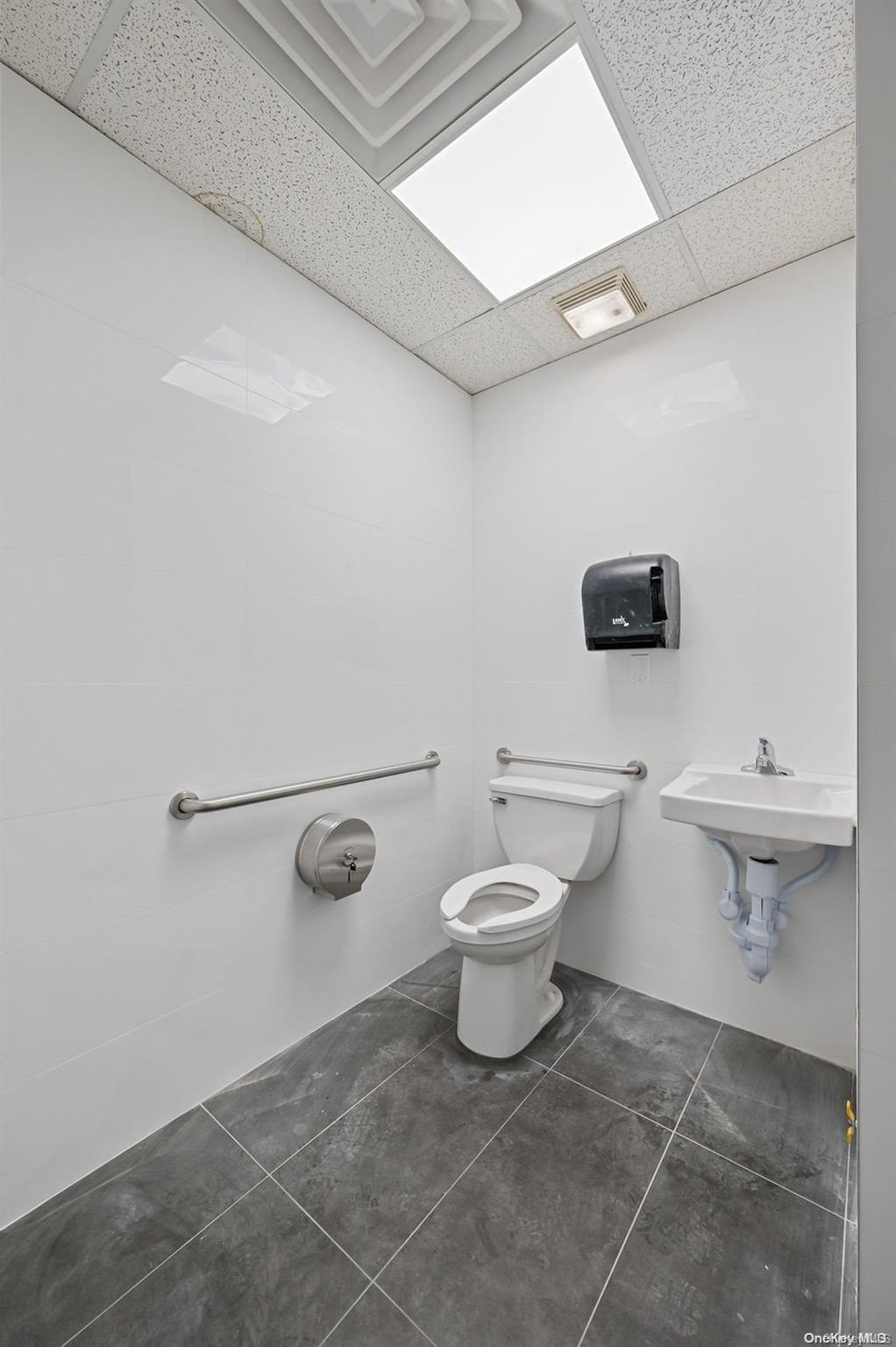 Commercial Sale Utopia  Queens, NY 11365, MLS-L3468862-8