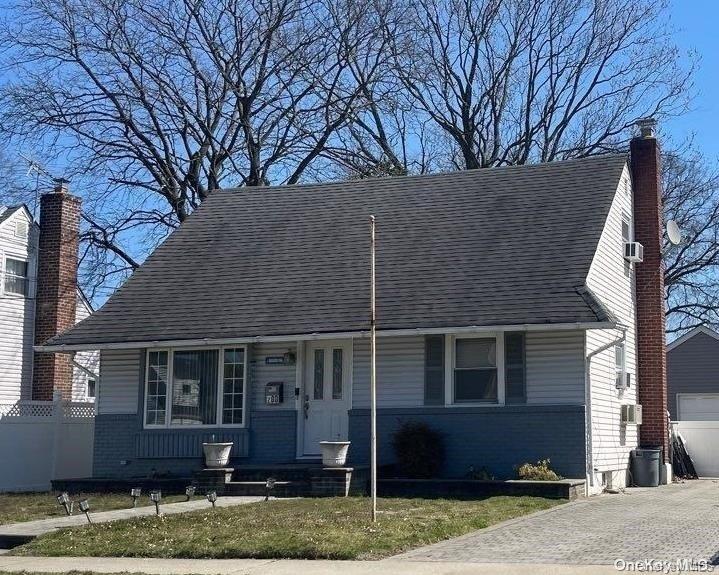 Single Family Raff  Nassau County, NY 11003, MLS-L3472601-3