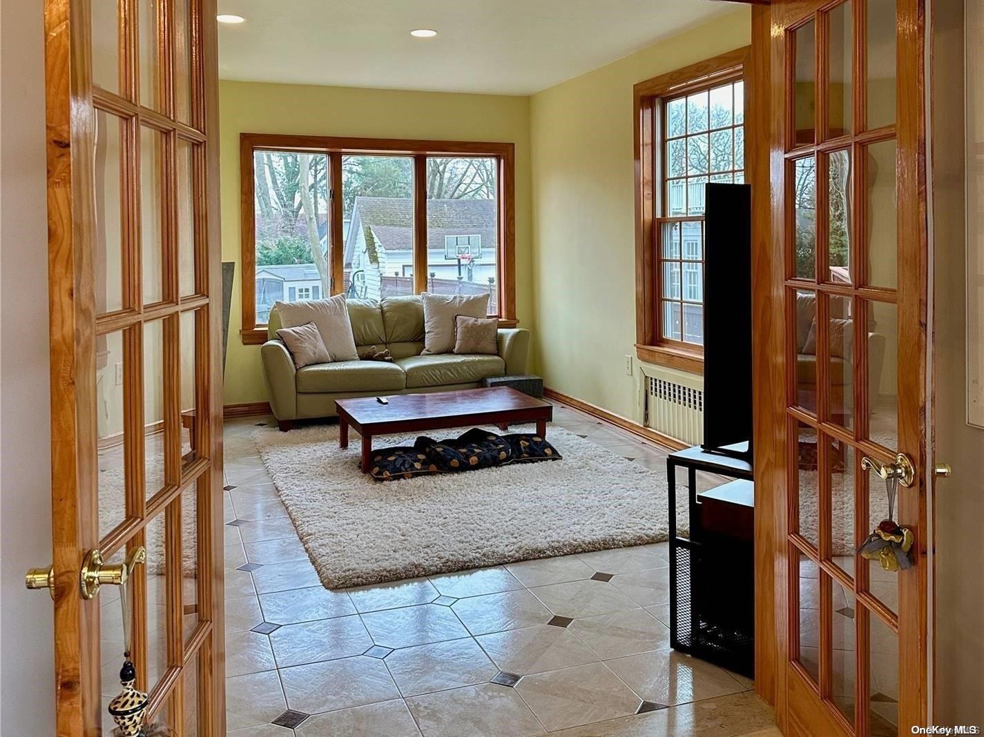 Single Family Cherry  Queens, NY 11363, MLS-L3482349-15