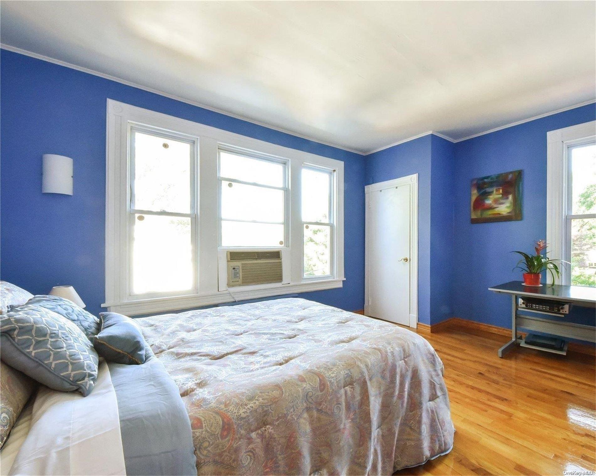 Single Family Cherry  Queens, NY 11363, MLS-L3482349-26