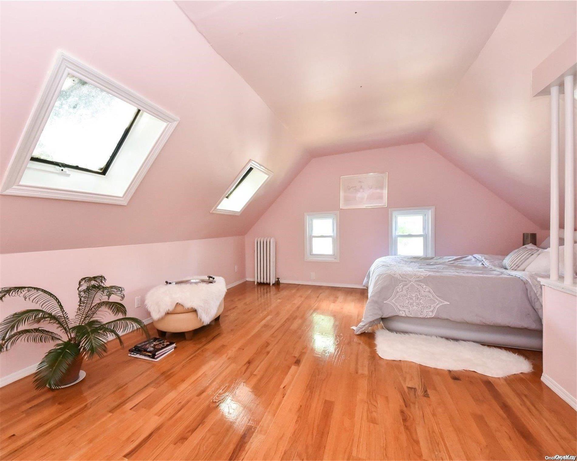 Single Family Cherry  Queens, NY 11363, MLS-L3482349-28