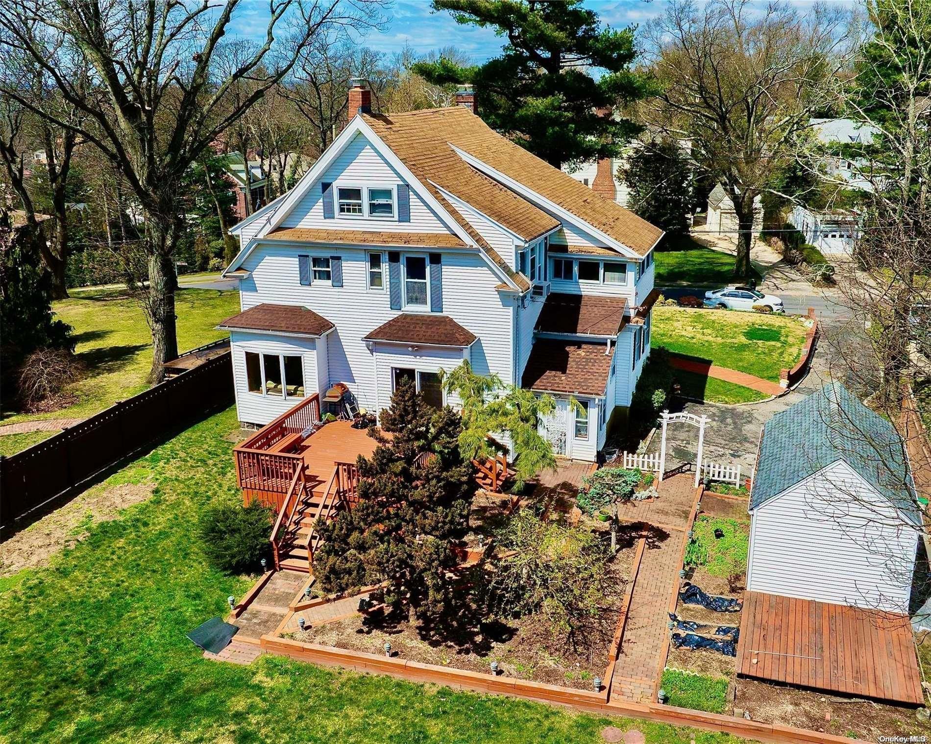 Single Family Cherry  Queens, NY 11363, MLS-L3482349-7