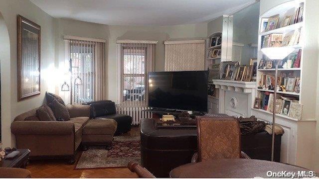 Single Family Beverley  Brooklyn, NY 11218, MLS-L3482876-18