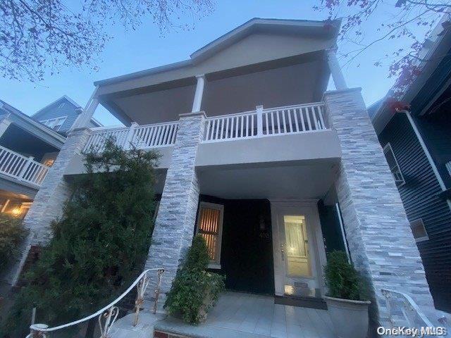 Single Family Beverley  Brooklyn, NY 11218, MLS-L3482876-3