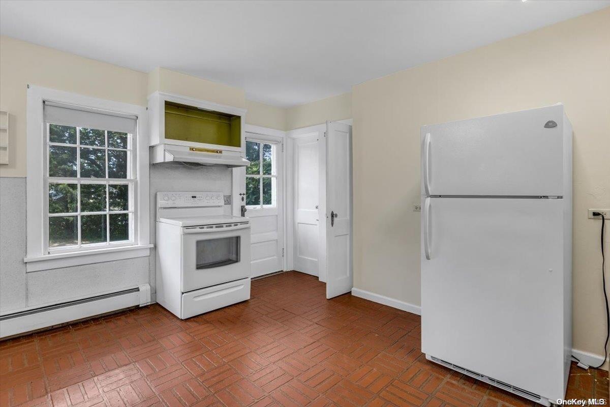 Single Family Pine Neck Suffolk County, NY 11971, MLS-L3487080-10