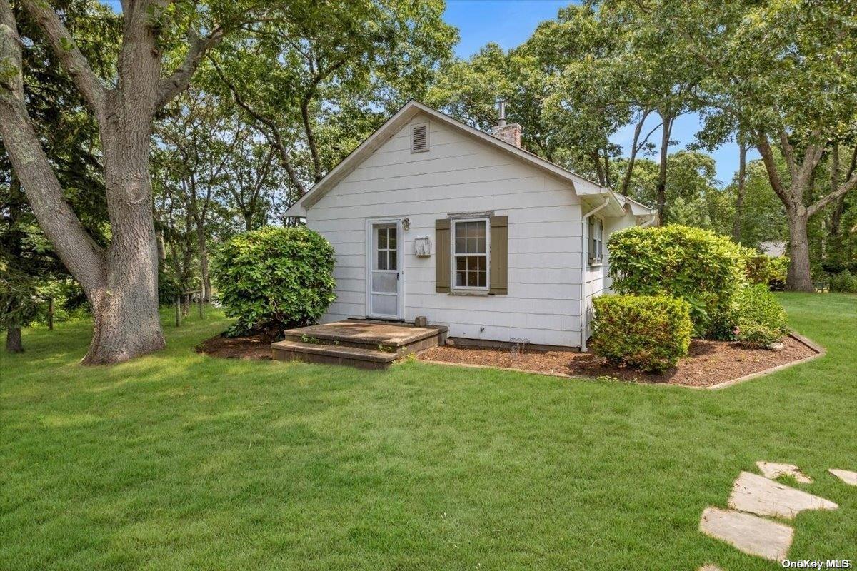 Single Family Pine Neck Suffolk County, NY 11971, MLS-L3487080-20