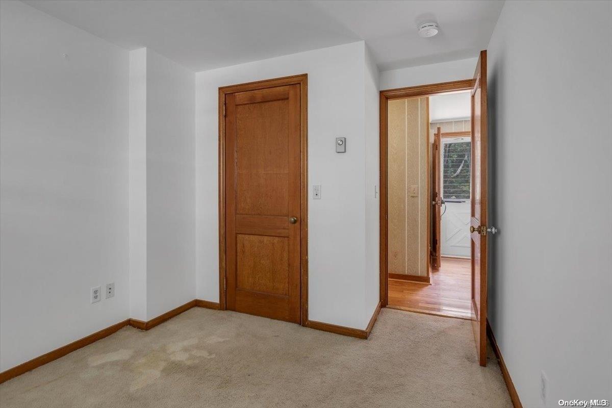 Single Family Pine Neck Suffolk County, NY 11971, MLS-L3487080-31