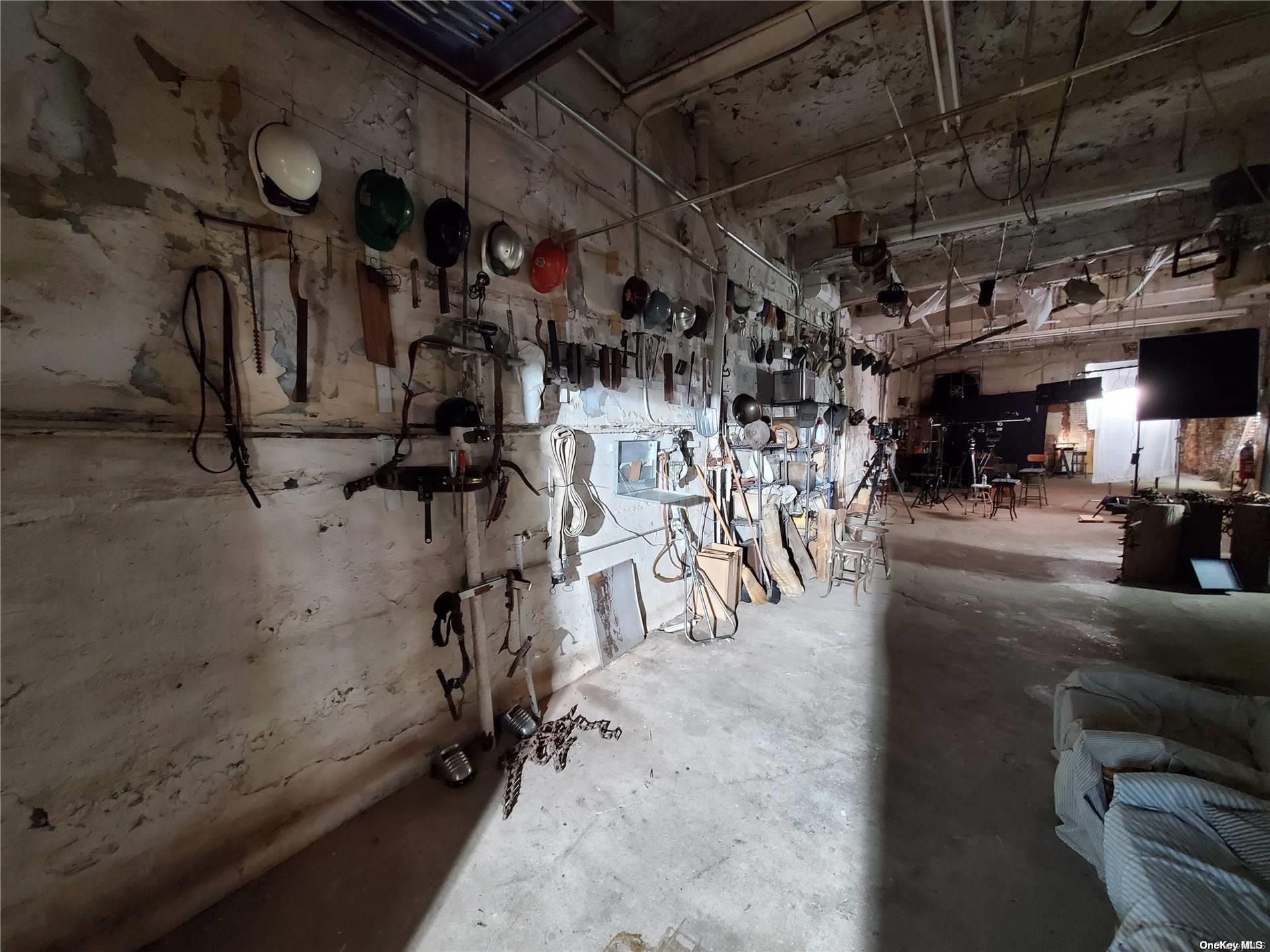 Commercial Sale Montrose  Brooklyn, NY 11206, MLS-L3489221-11