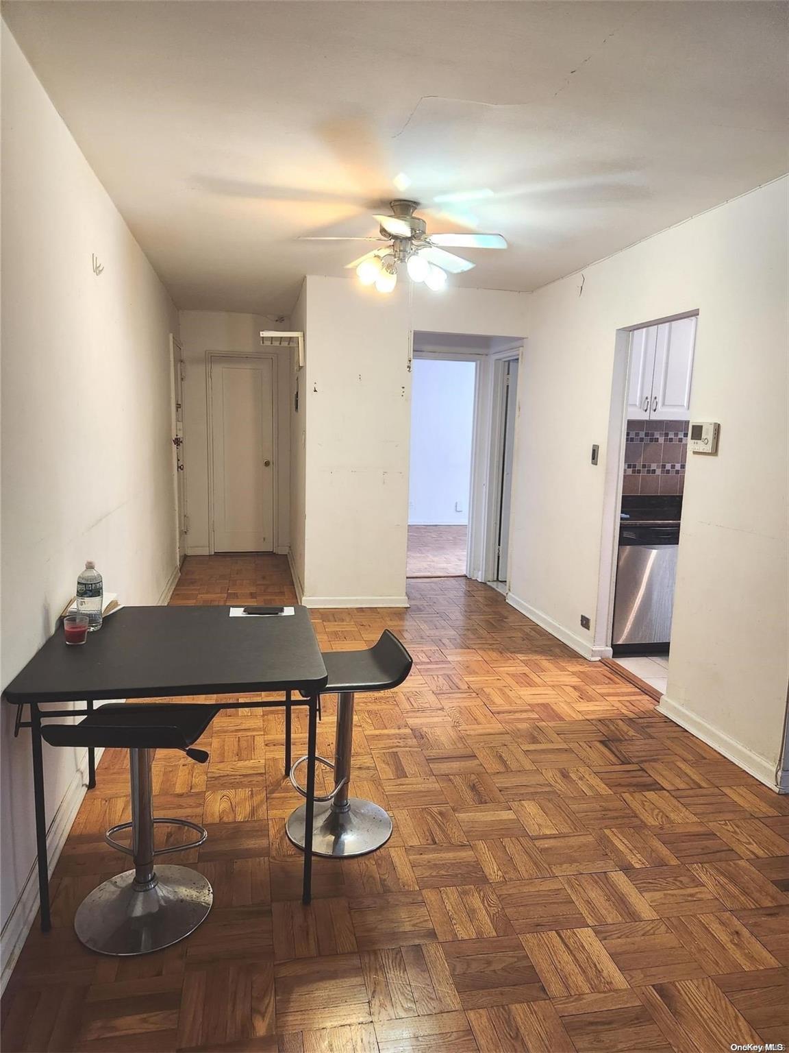 Coop 32  Queens, NY 11369, MLS-L3490668-6