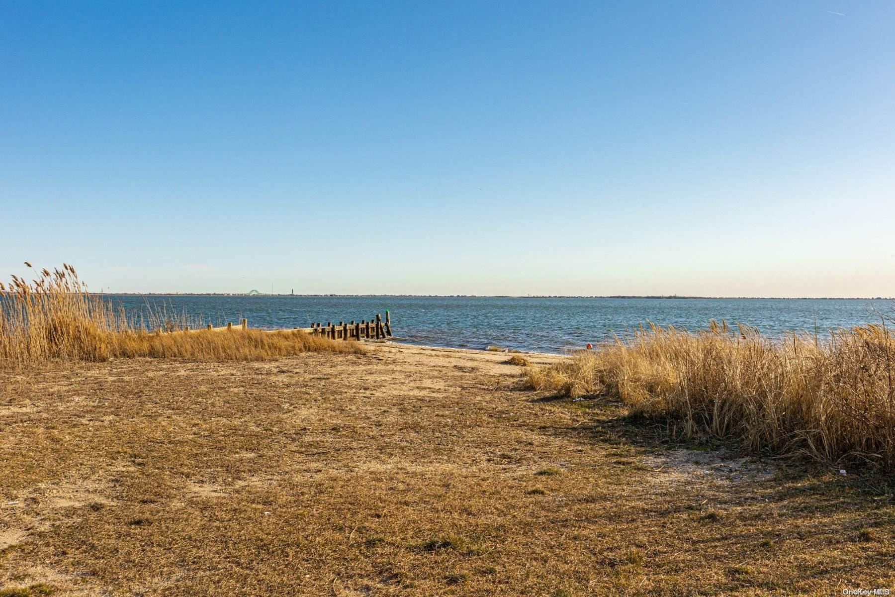 Single Family Bay 9th  Suffolk County, NY 11795, MLS-L3492708-34