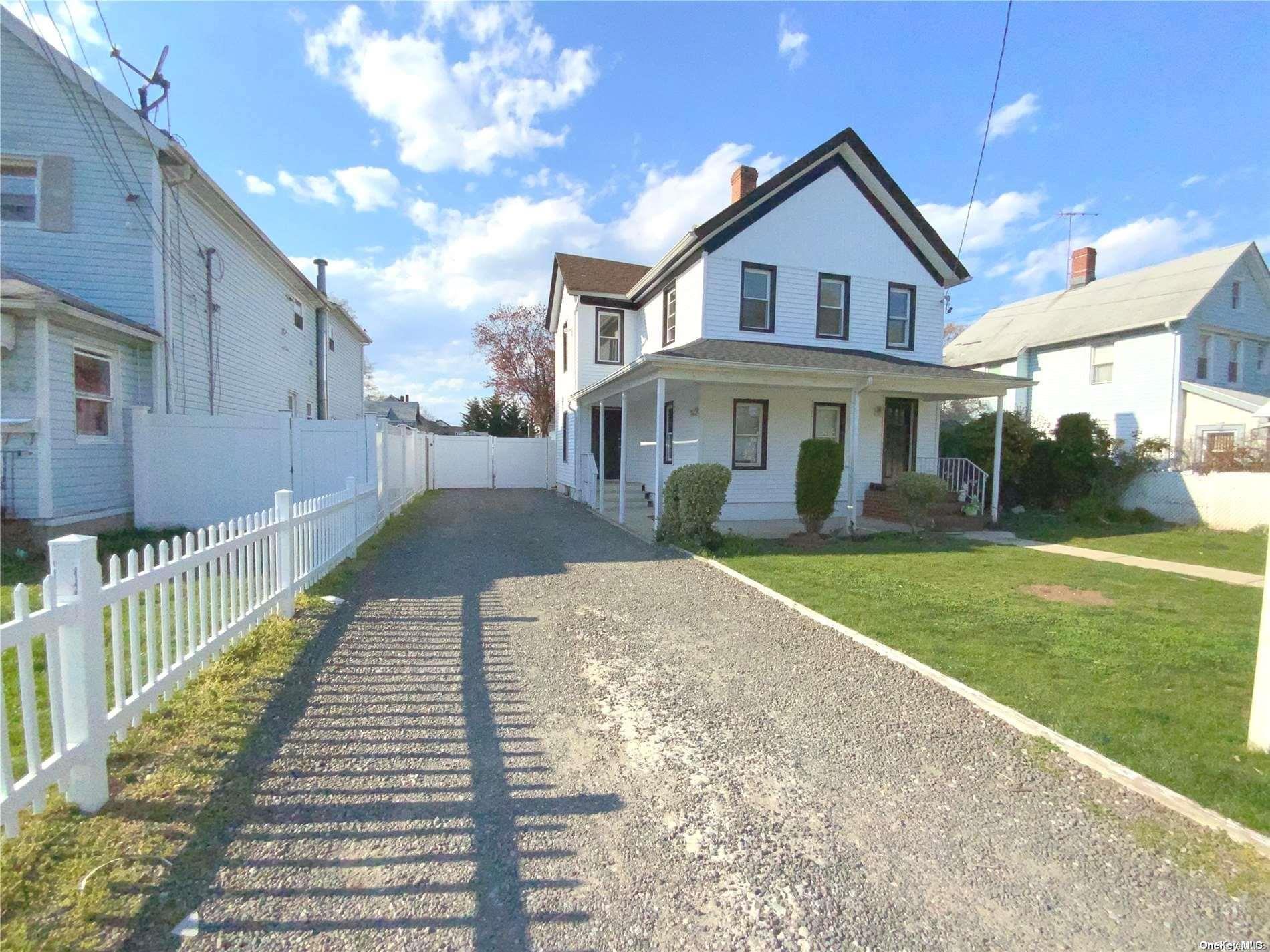 Single Family Thorne  Nassau County, NY 11550, MLS-L3496667-3