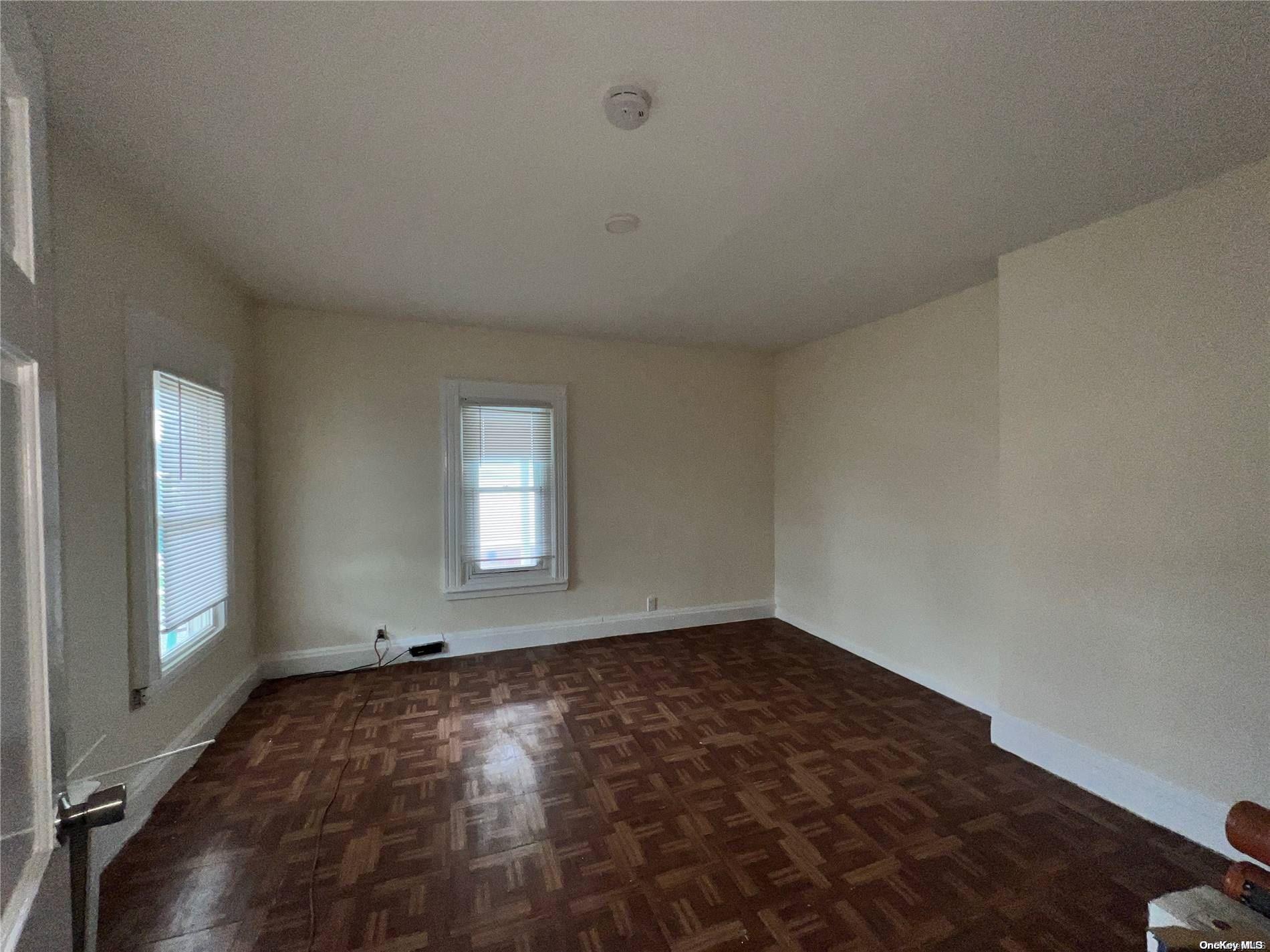 Single Family Thorne  Nassau County, NY 11550, MLS-L3496667-7