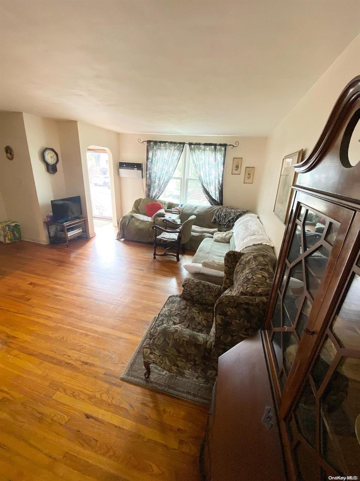 Single Family 47th  Queens, NY 11105, MLS-L3501188-4