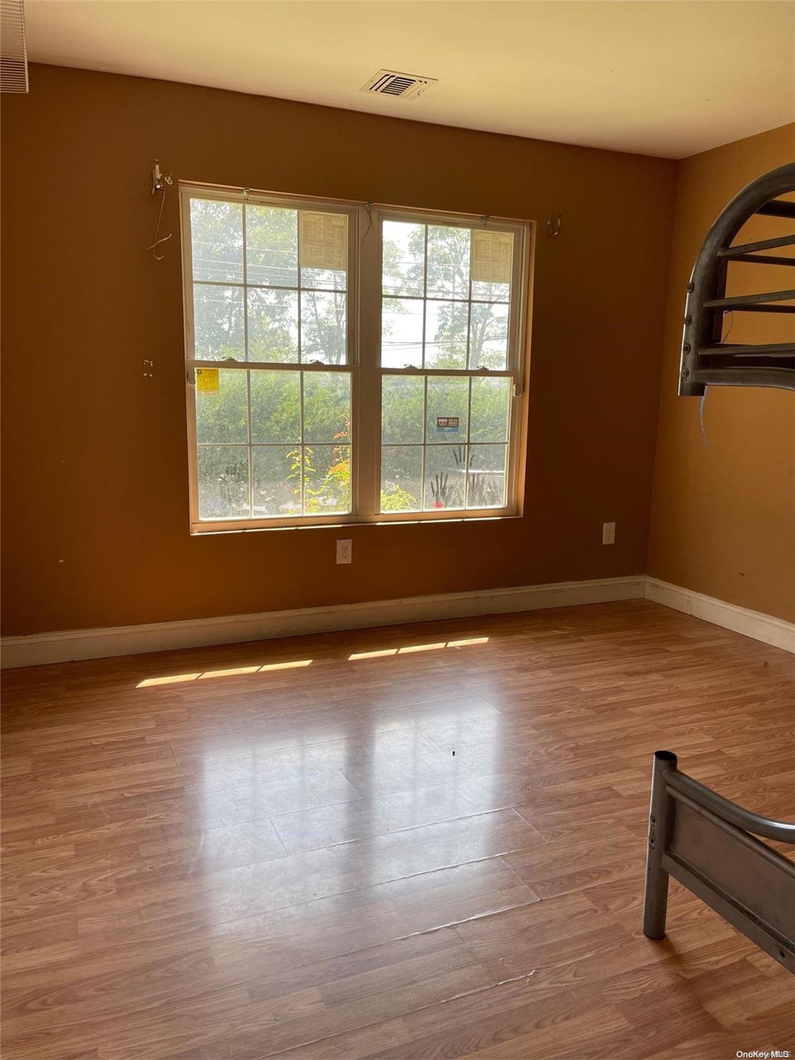Single Family Broadway  Suffolk County, NY 11722, MLS-L3503248-8