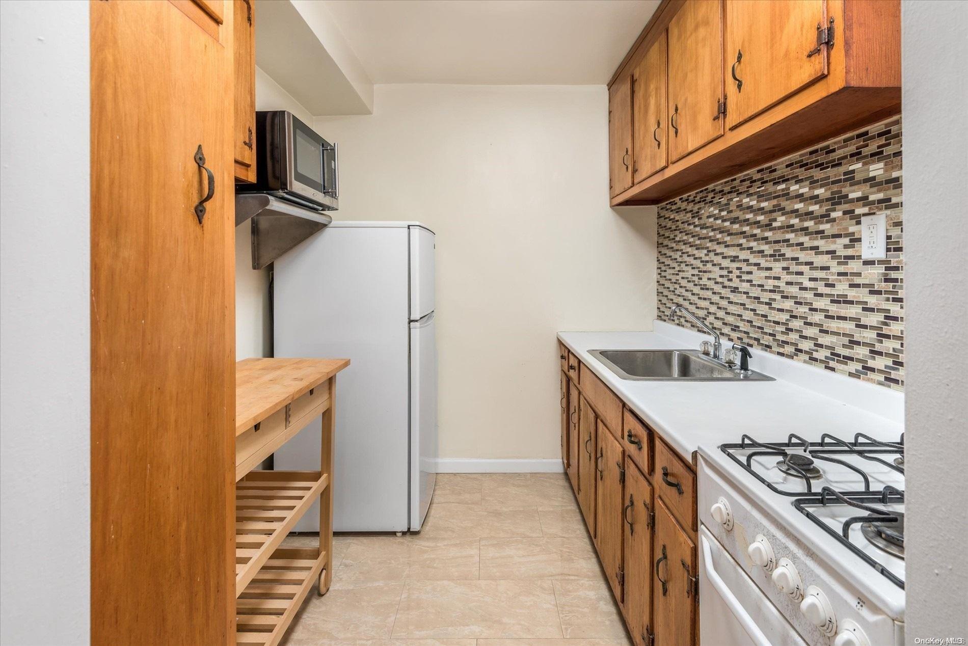 Coop 38th  Queens, NY 11377, MLS-L3506385-7