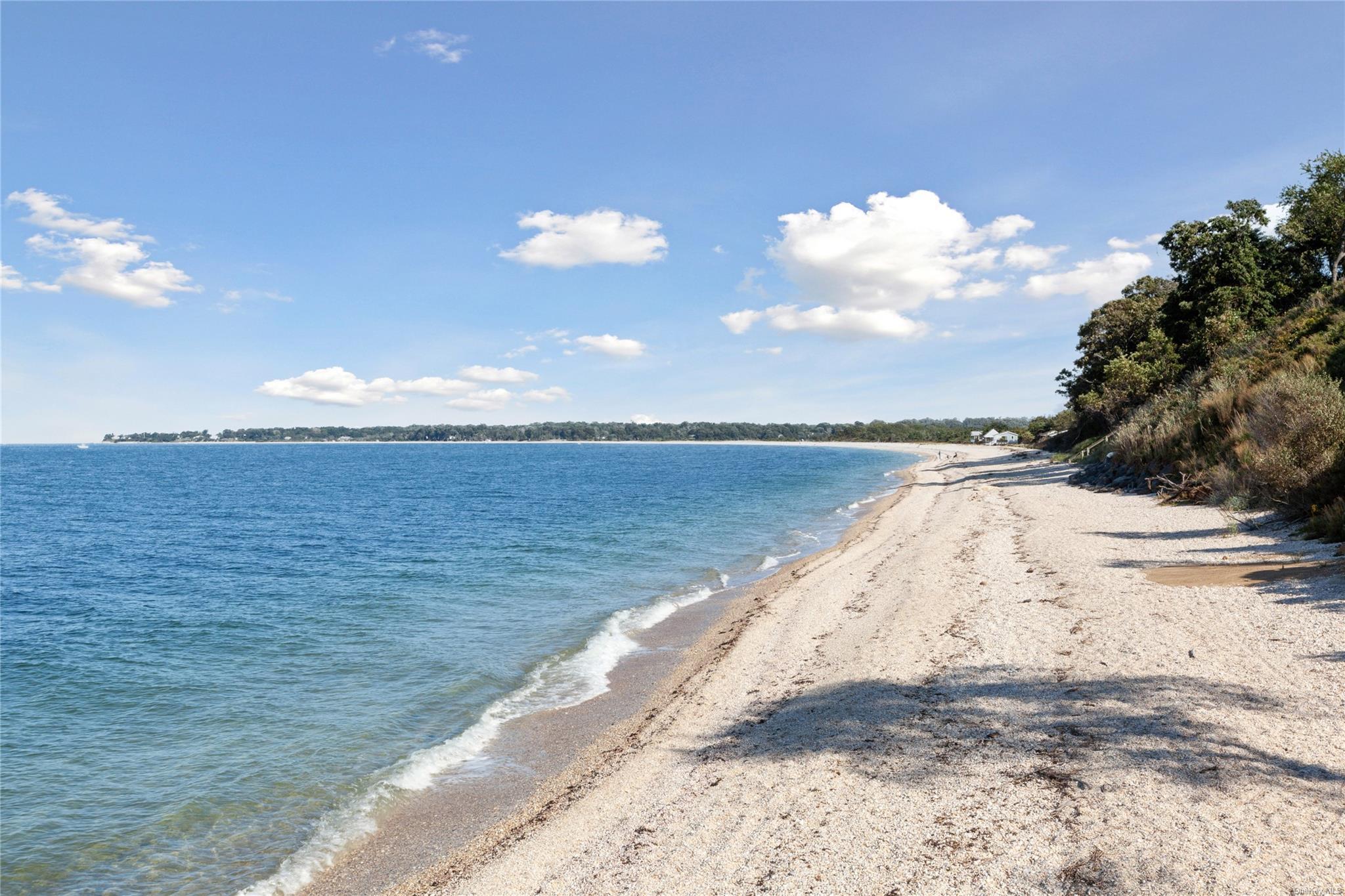 Single Family Crane Neck  Suffolk County, NY 11733, MLS-L3508740-35