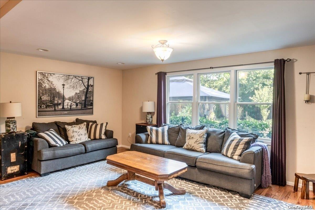 Single Family Yennecott  Suffolk County, NY 11971, MLS-L3509055-11