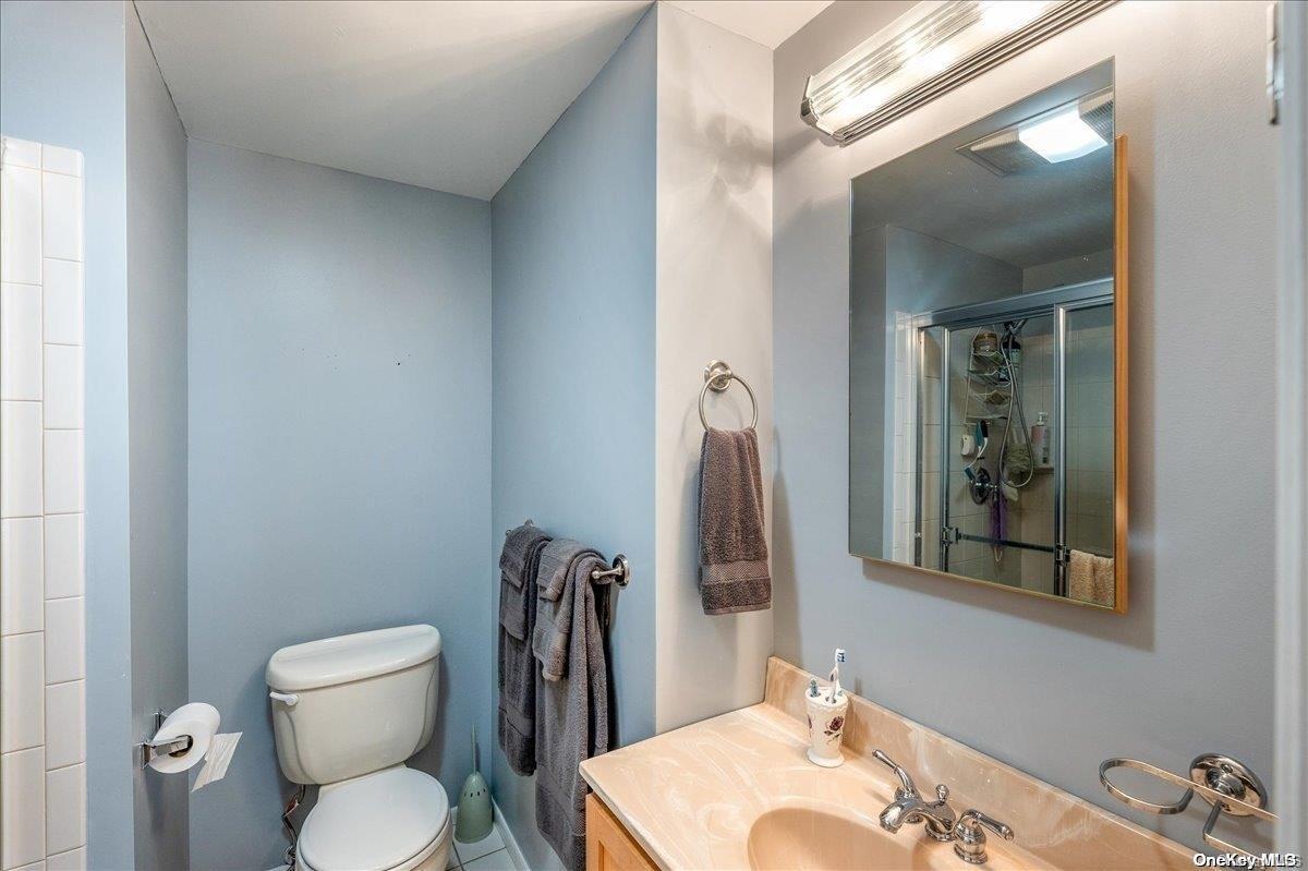 Single Family Yennecott  Suffolk County, NY 11971, MLS-L3509055-25