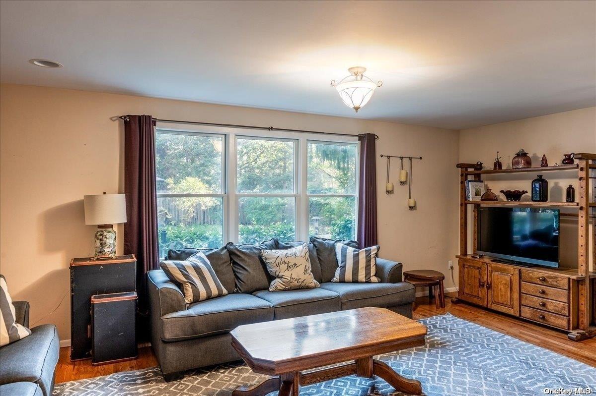 Single Family Yennecott  Suffolk County, NY 11971, MLS-L3509055-9
