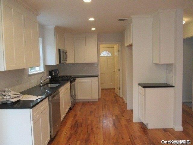 Single Family Doane  Suffolk County, NY 11713, MLS-L3512189-6