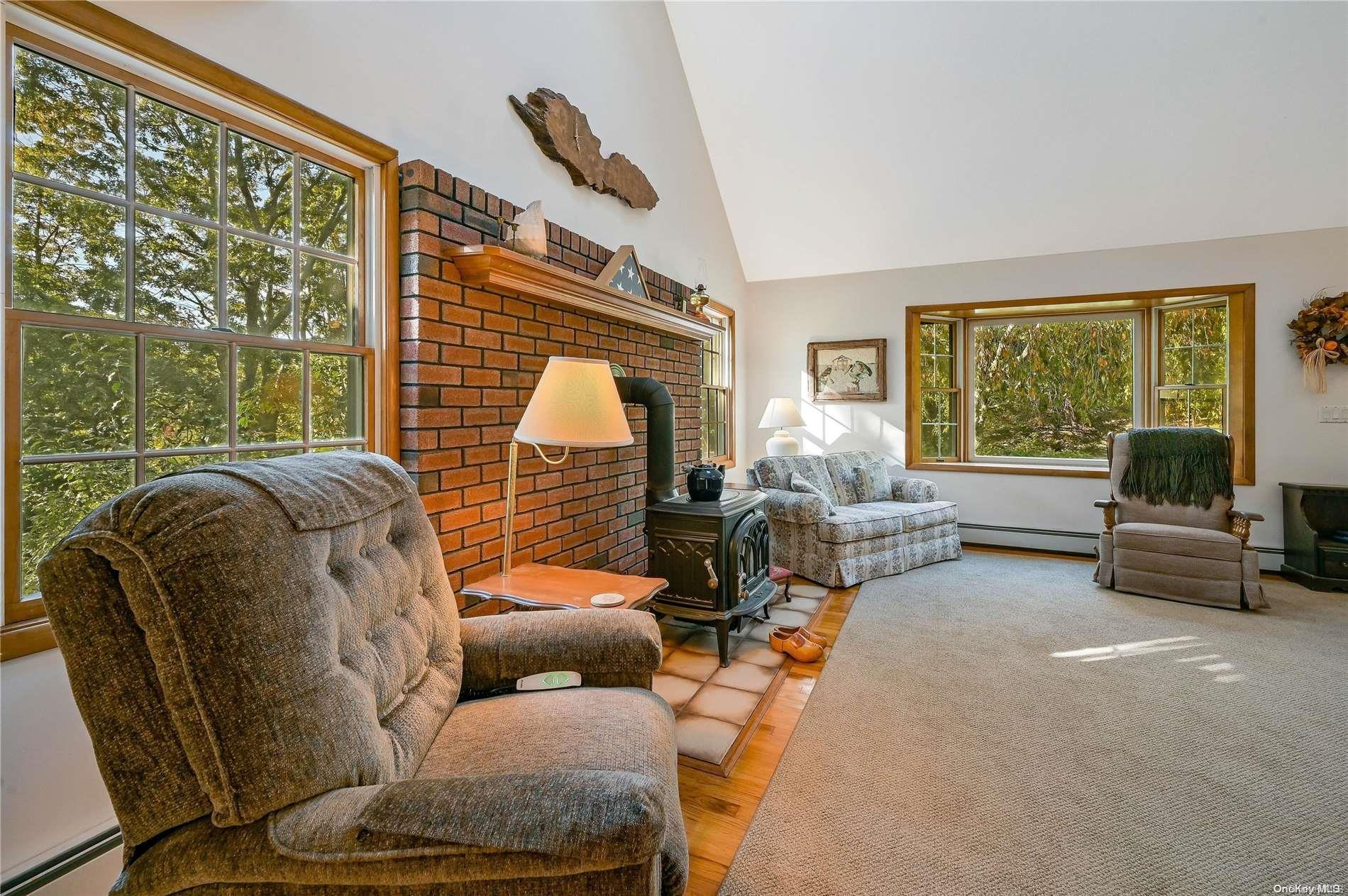 Single Family Trail  Suffolk County, NY 11976, MLS-L3512621-10