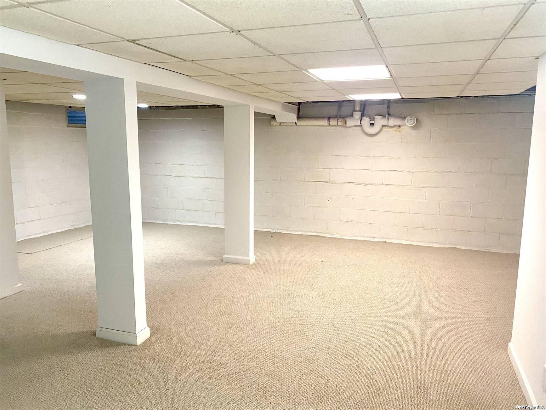 Single Family Union  Suffolk County, NY 11934, MLS-L3515641-23