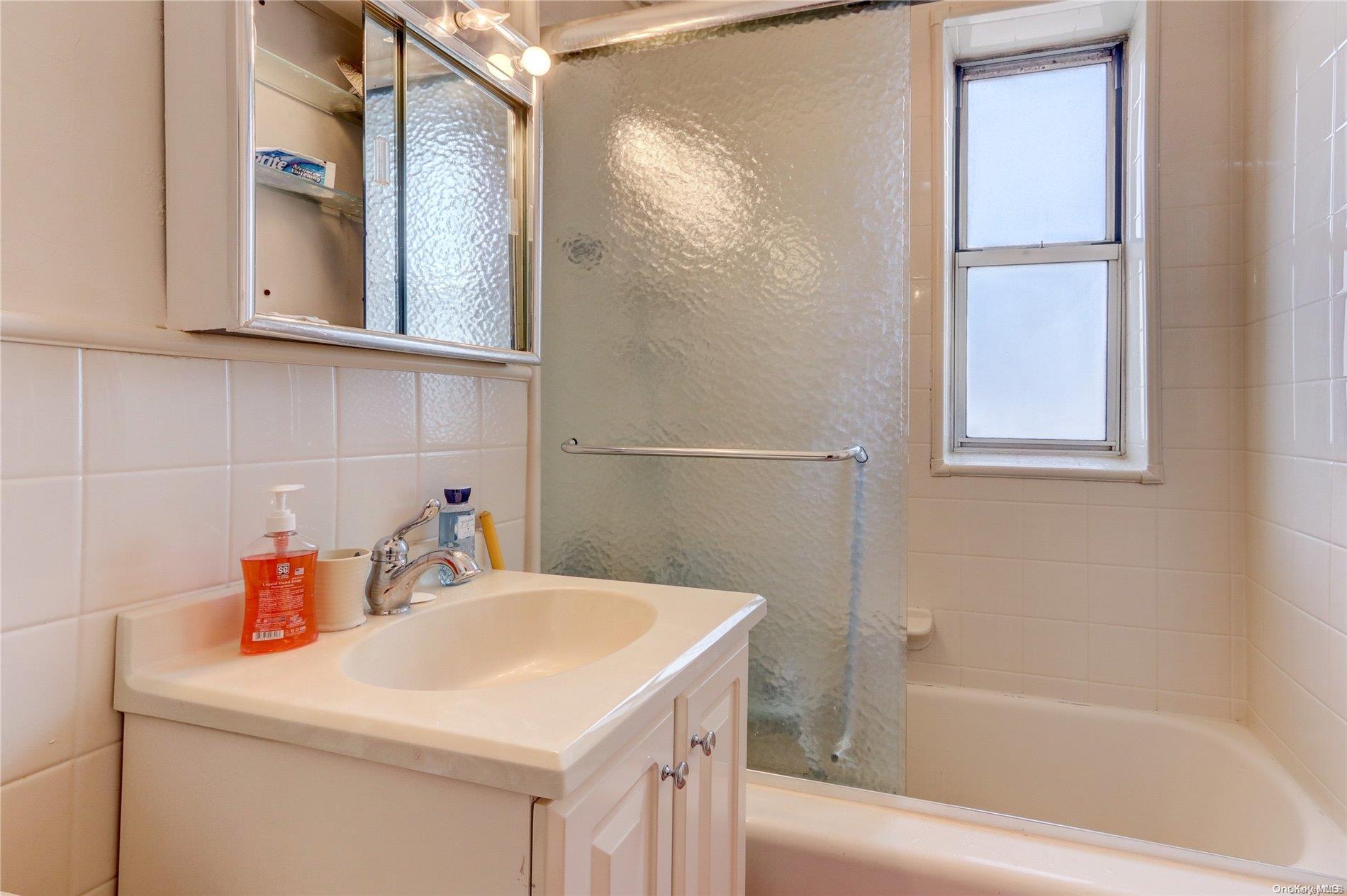 Coop 201st  Bronx, NY 10458, MLS-L3516340-14