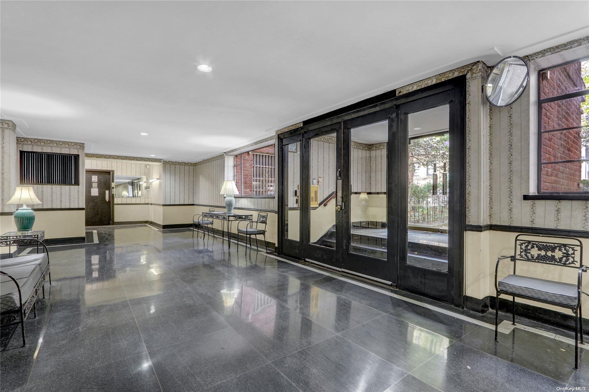 Coop 201st  Bronx, NY 10458, MLS-L3516340-3