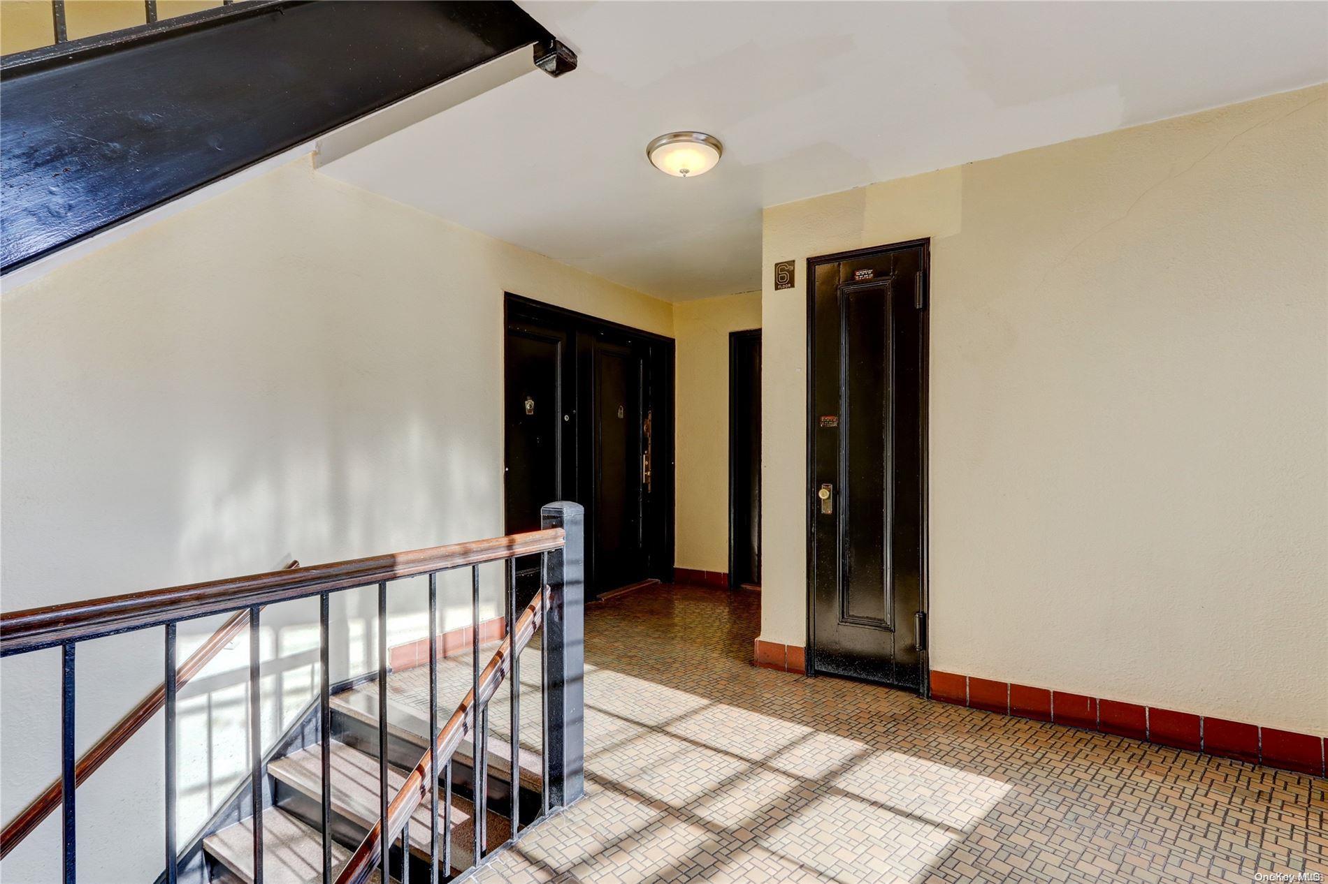 Coop 201st  Bronx, NY 10458, MLS-L3516340-6