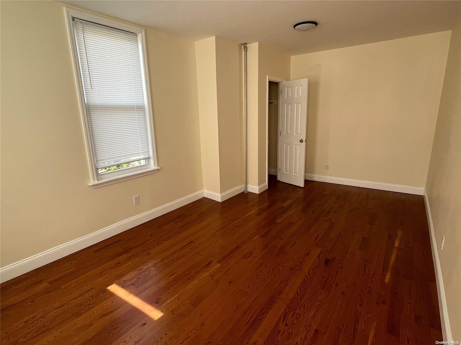 Single Family Foothill  Queens, NY 11423, MLS-L3516531-11
