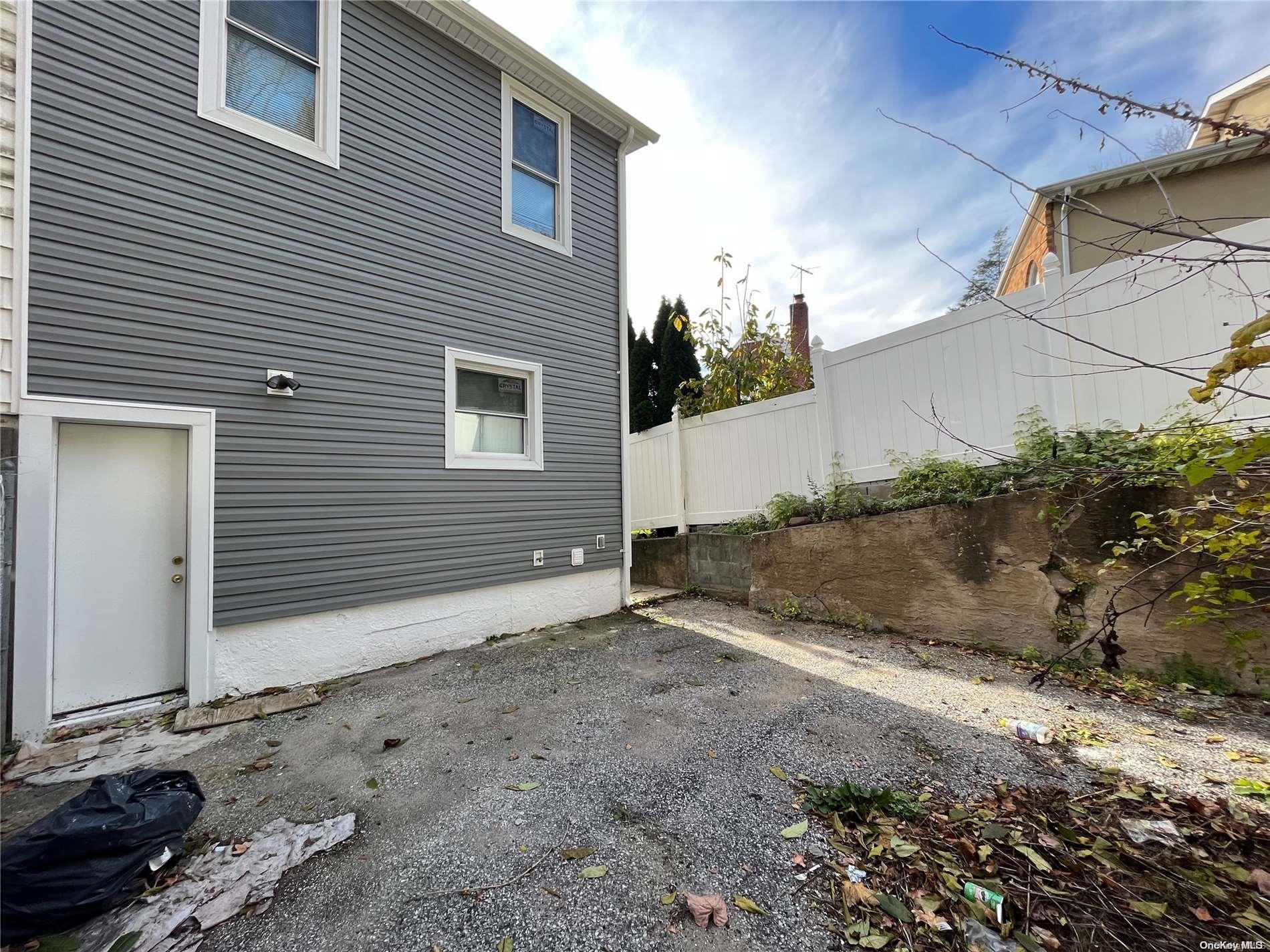 Single Family Foothill  Queens, NY 11423, MLS-L3516531-25