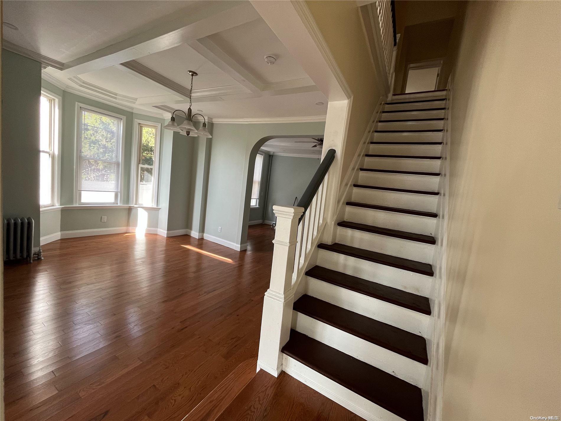 Single Family Foothill  Queens, NY 11423, MLS-L3516531-8
