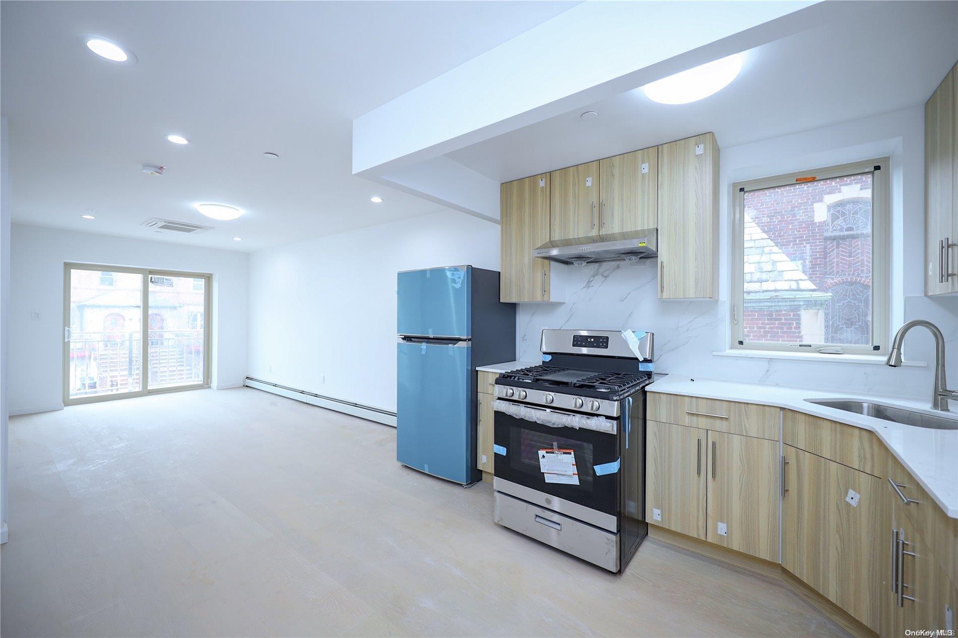 Single Family 58th Street  Queens, NY 11377, MLS-L3520179-10