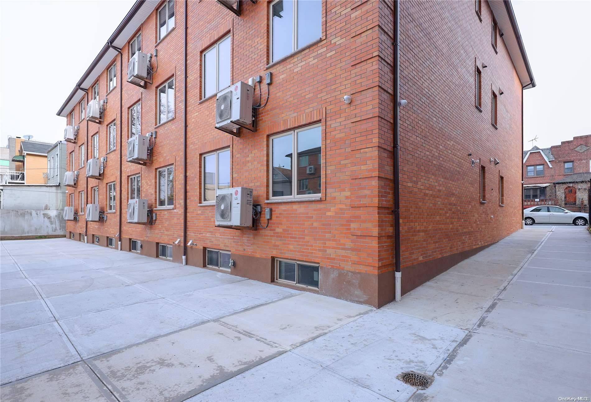 Single Family 58th Street  Queens, NY 11377, MLS-L3520179-11