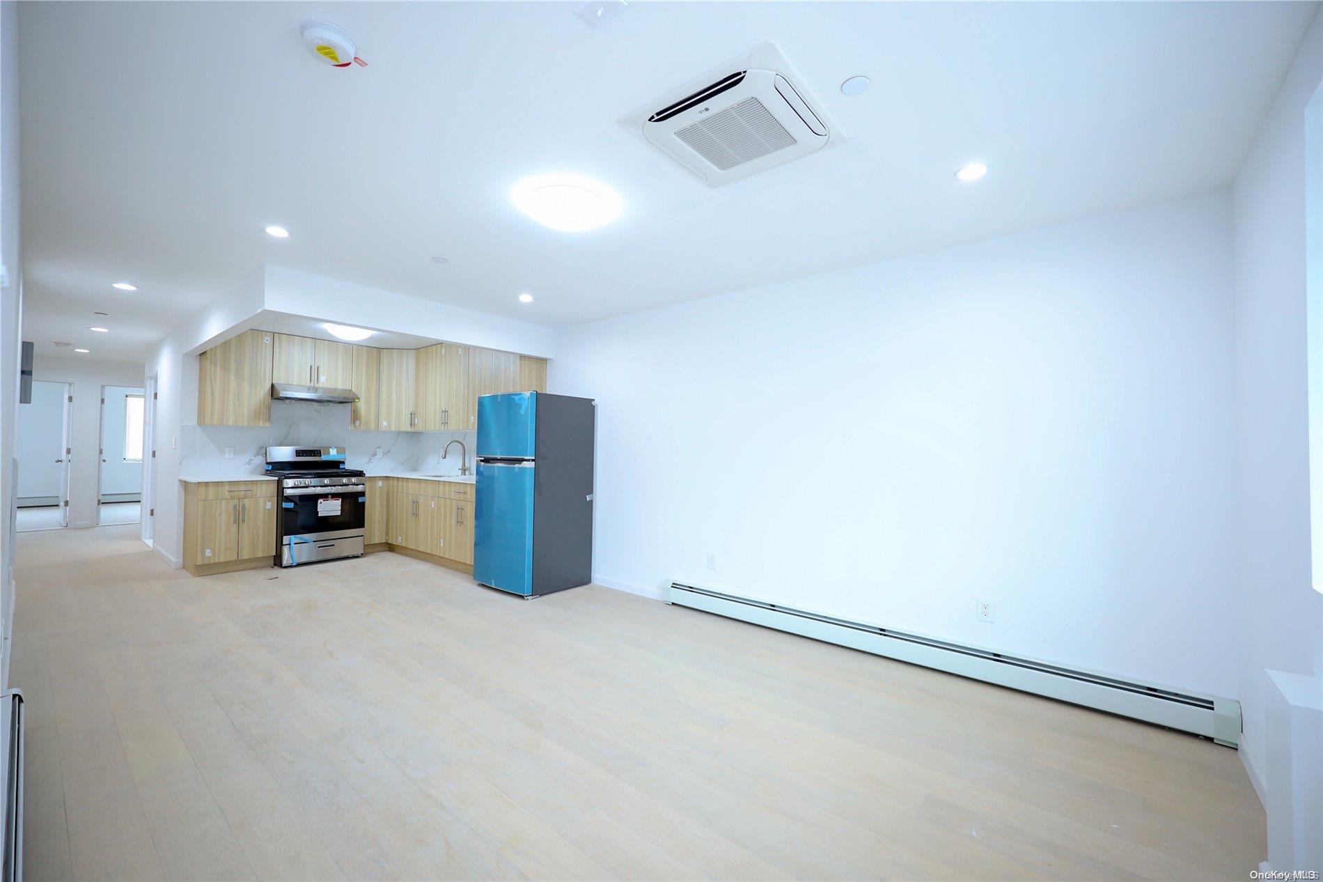 Single Family 58th Street  Queens, NY 11377, MLS-L3520179-2