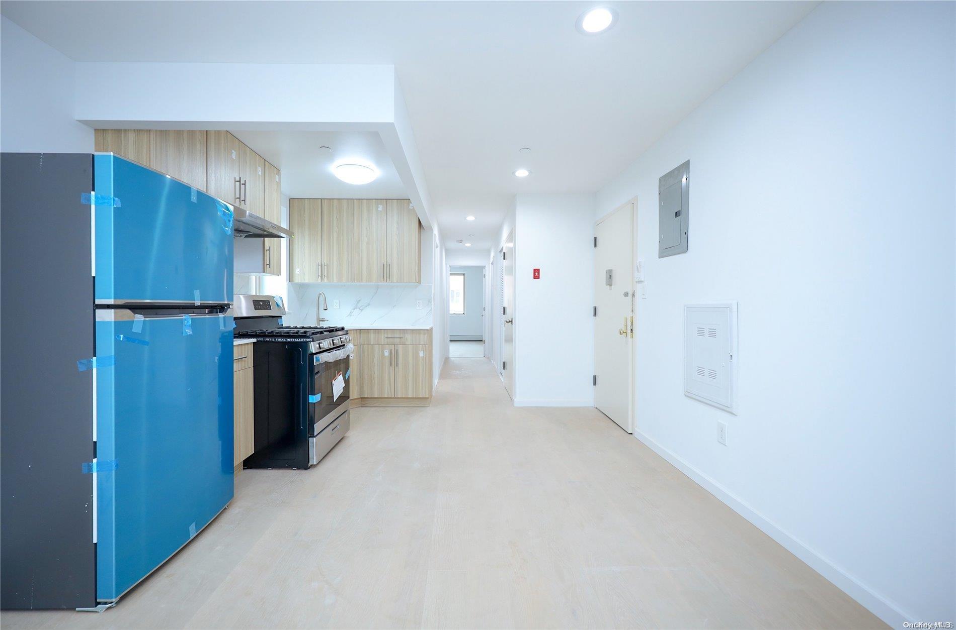 Single Family 58th Street  Queens, NY 11377, MLS-L3520179-21