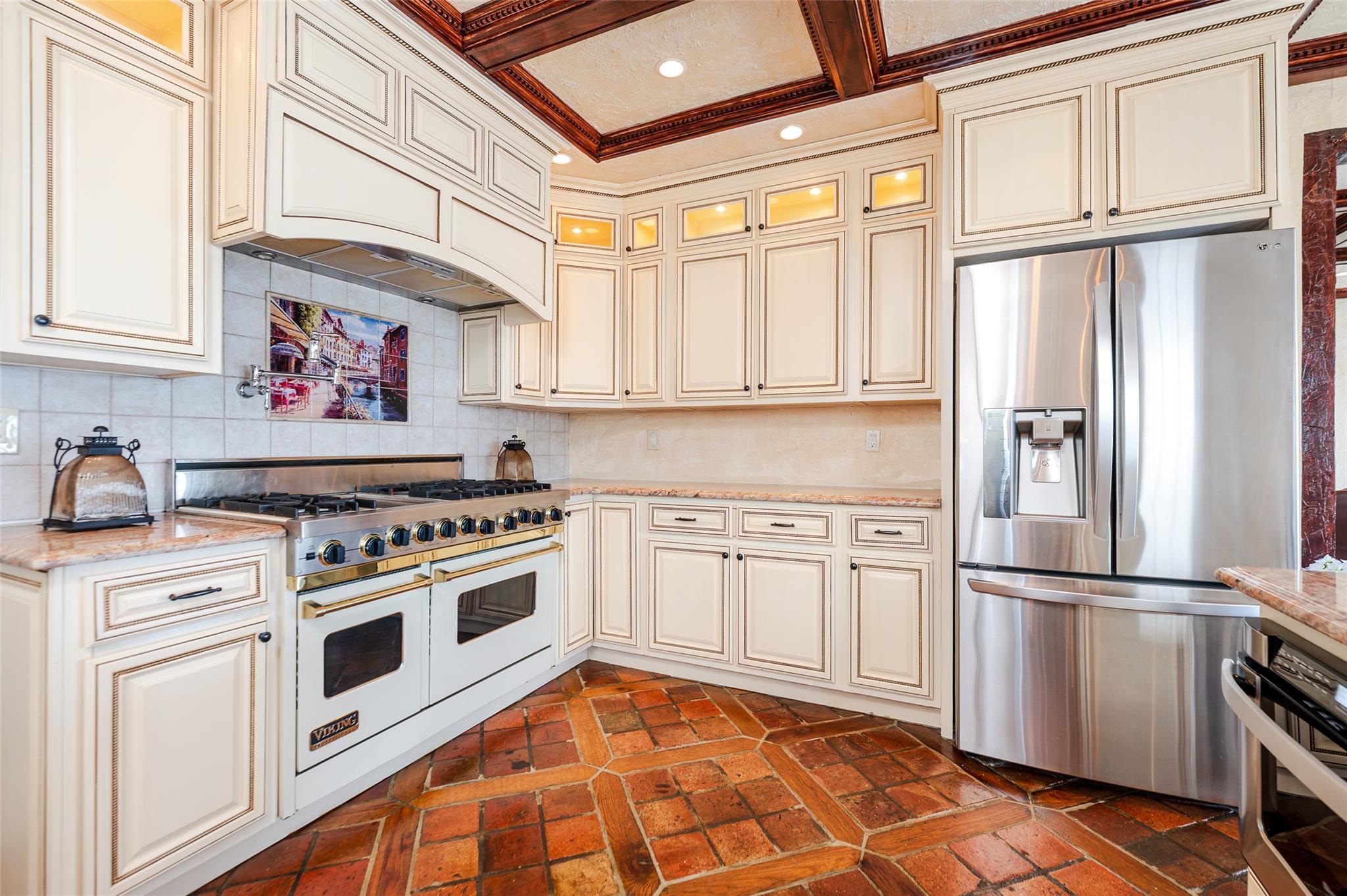 Single Family Bay Nassau County, NY 11509, MLS-L3520482-15