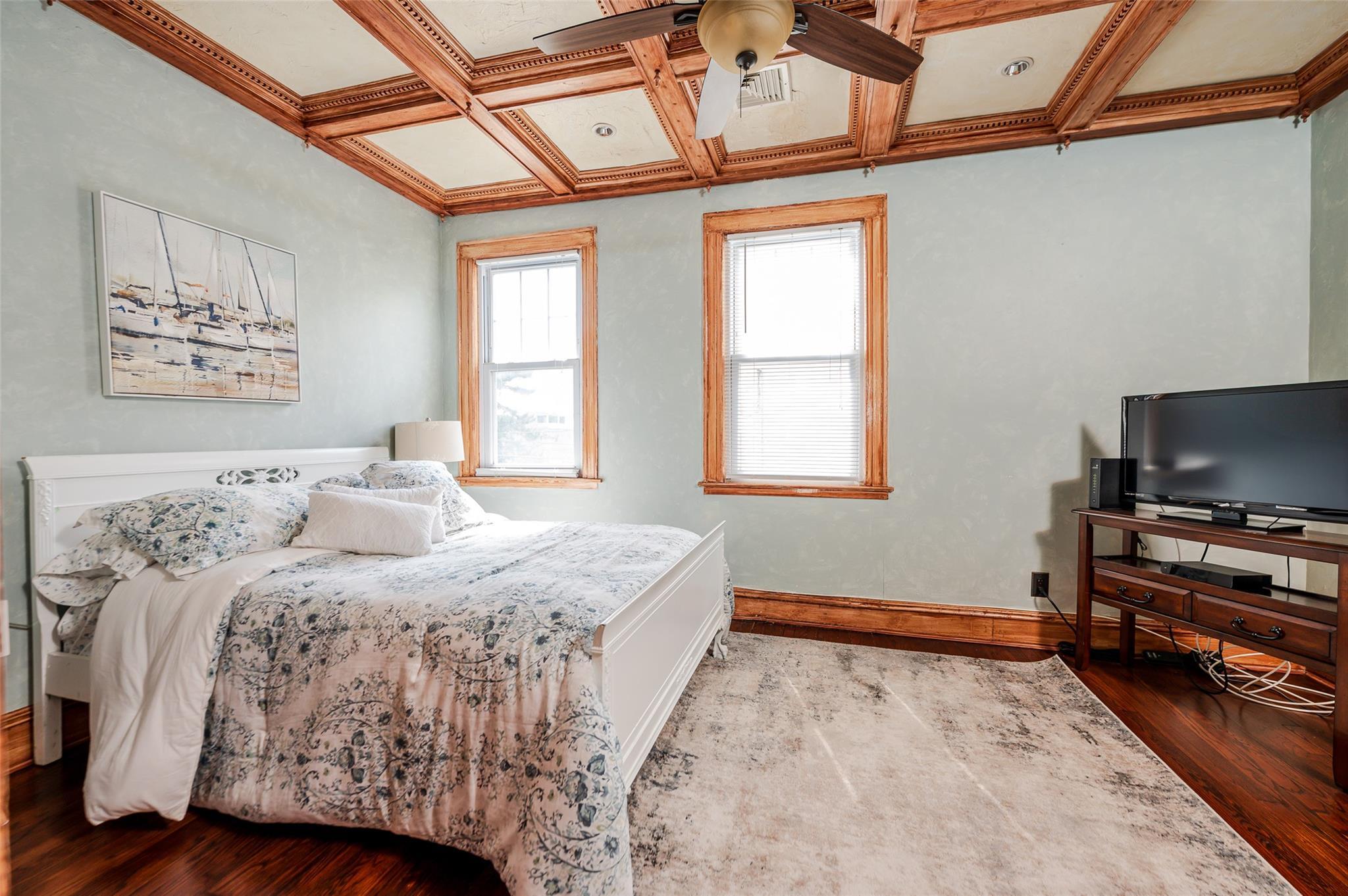 Single Family Bay Nassau County, NY 11509, MLS-L3520482-24